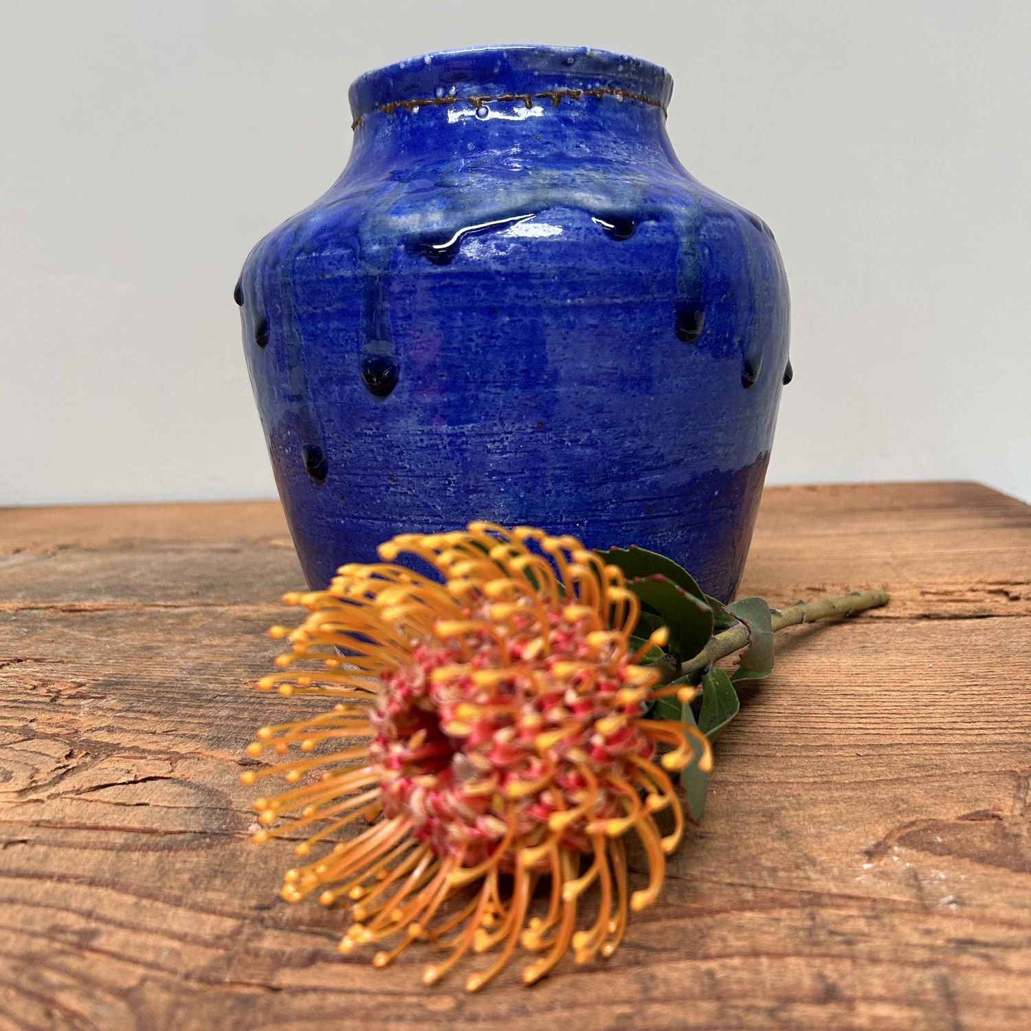 Mid Century Ikebana Bloemenvaas, Ueno Yaki, Yahata Kiln, Japan.