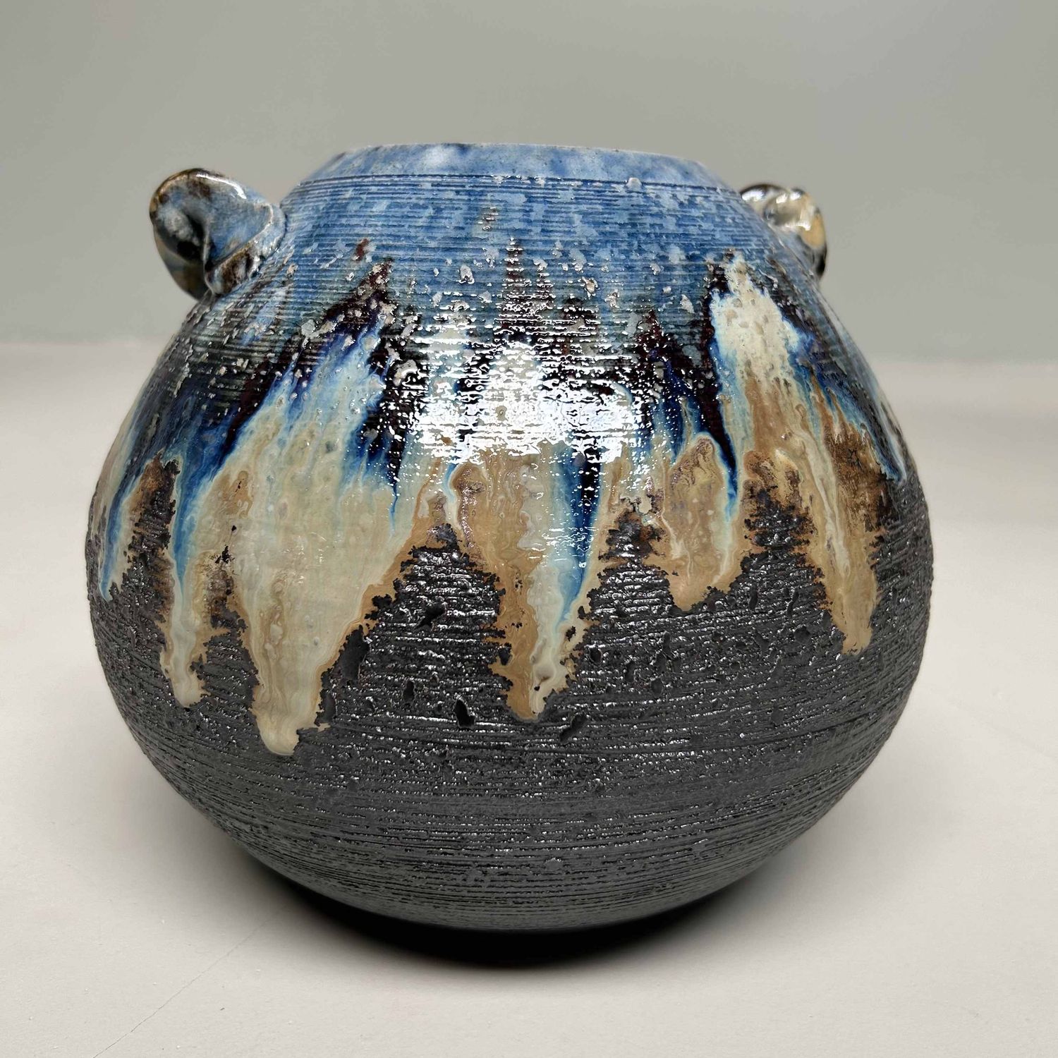 Shigaraki-Yaki Ikebana Bloemenvaas,  Shōwa-periode, Japan.