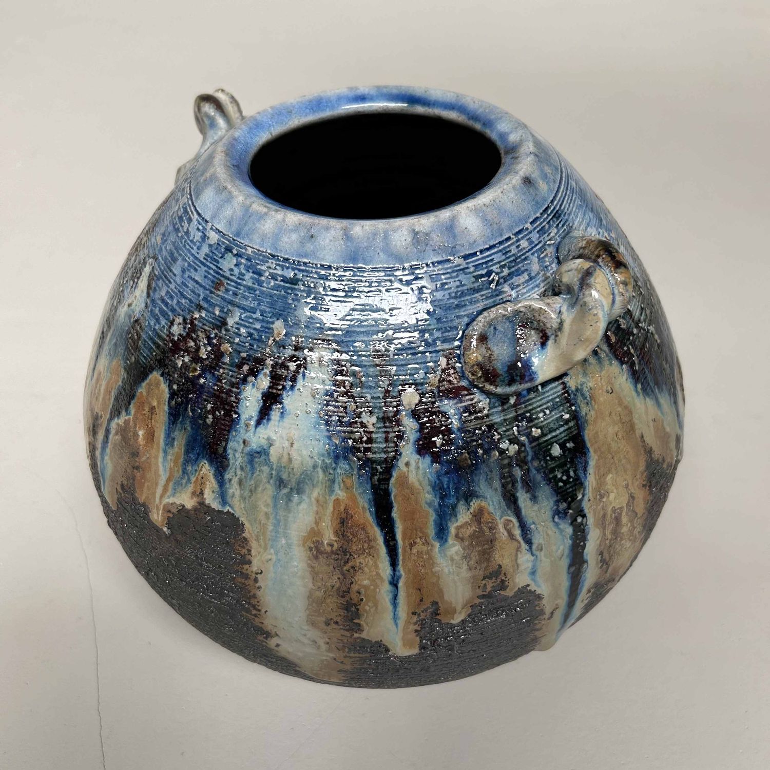 Shigaraki-Yaki Ikebana Bloemenvaas,  Shōwa-periode, Japan.