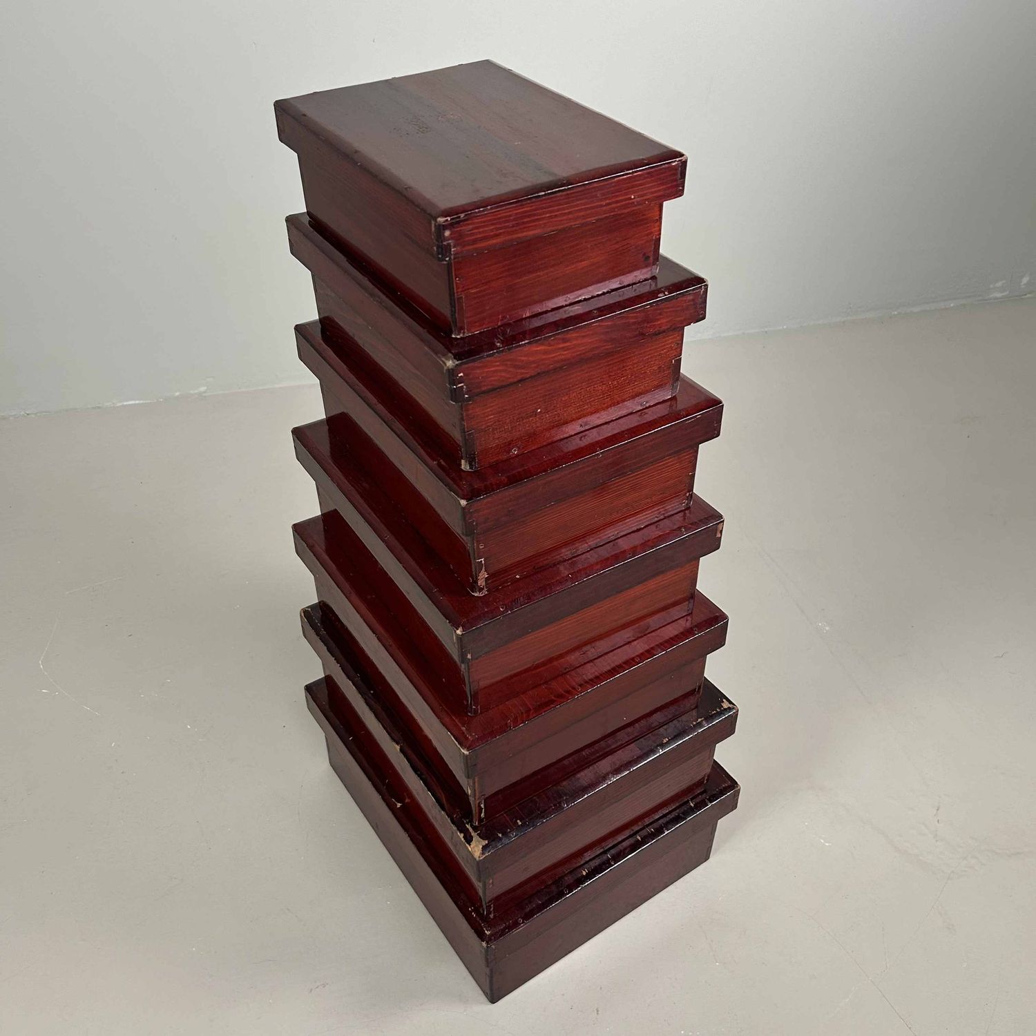 Set van 7 Kiridame Houten Nestkisten, Taishō-periode, Japan.