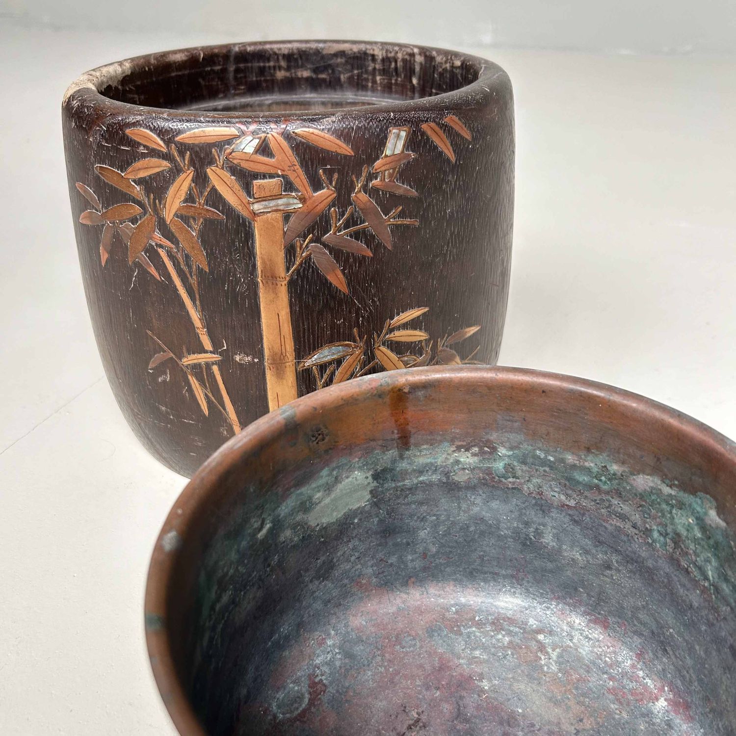 Antique Kiri Maki-e Hibachi 'Bamboo', Meiji era, Japan.