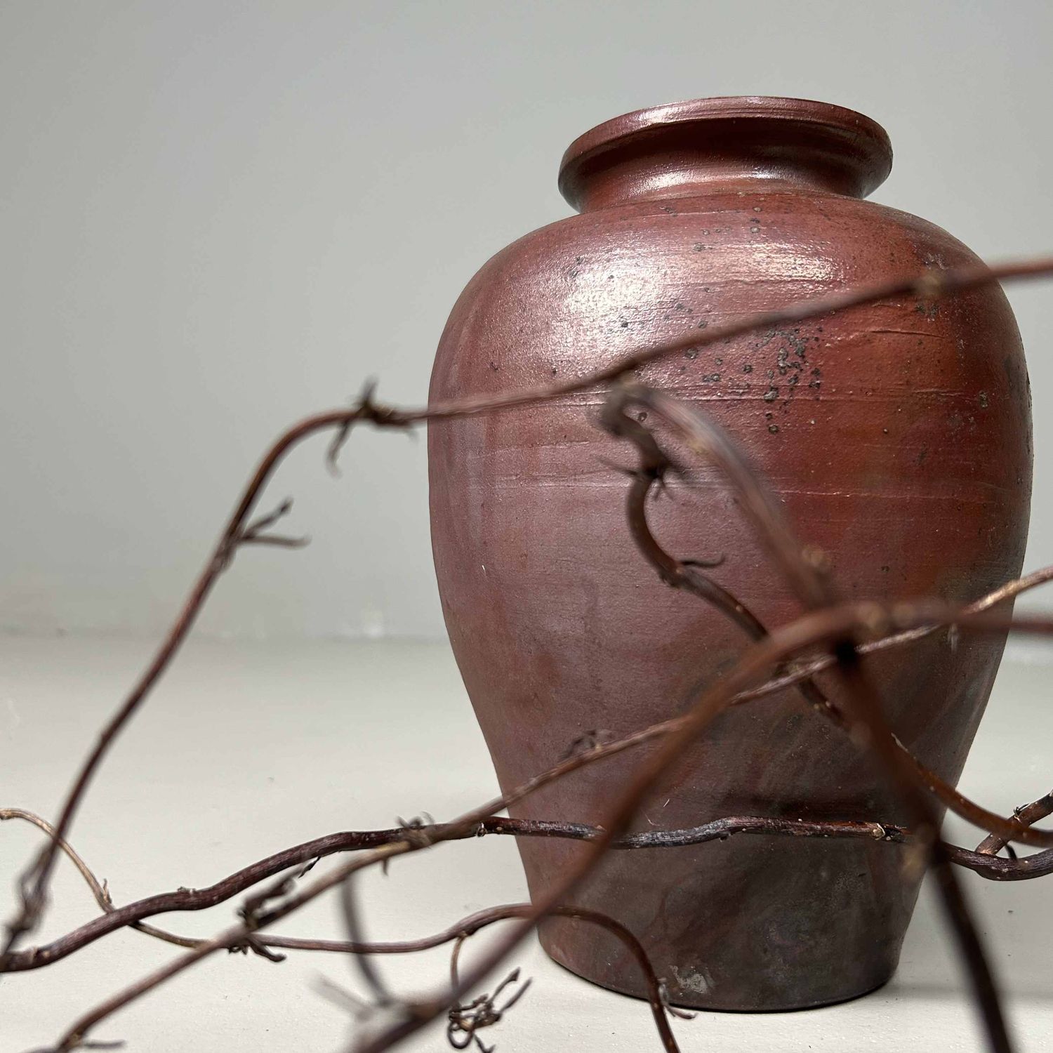 Unique Wood-fired Ikebana Vase, Traditional Tamba Yaki 丹彩窯 from Japan.