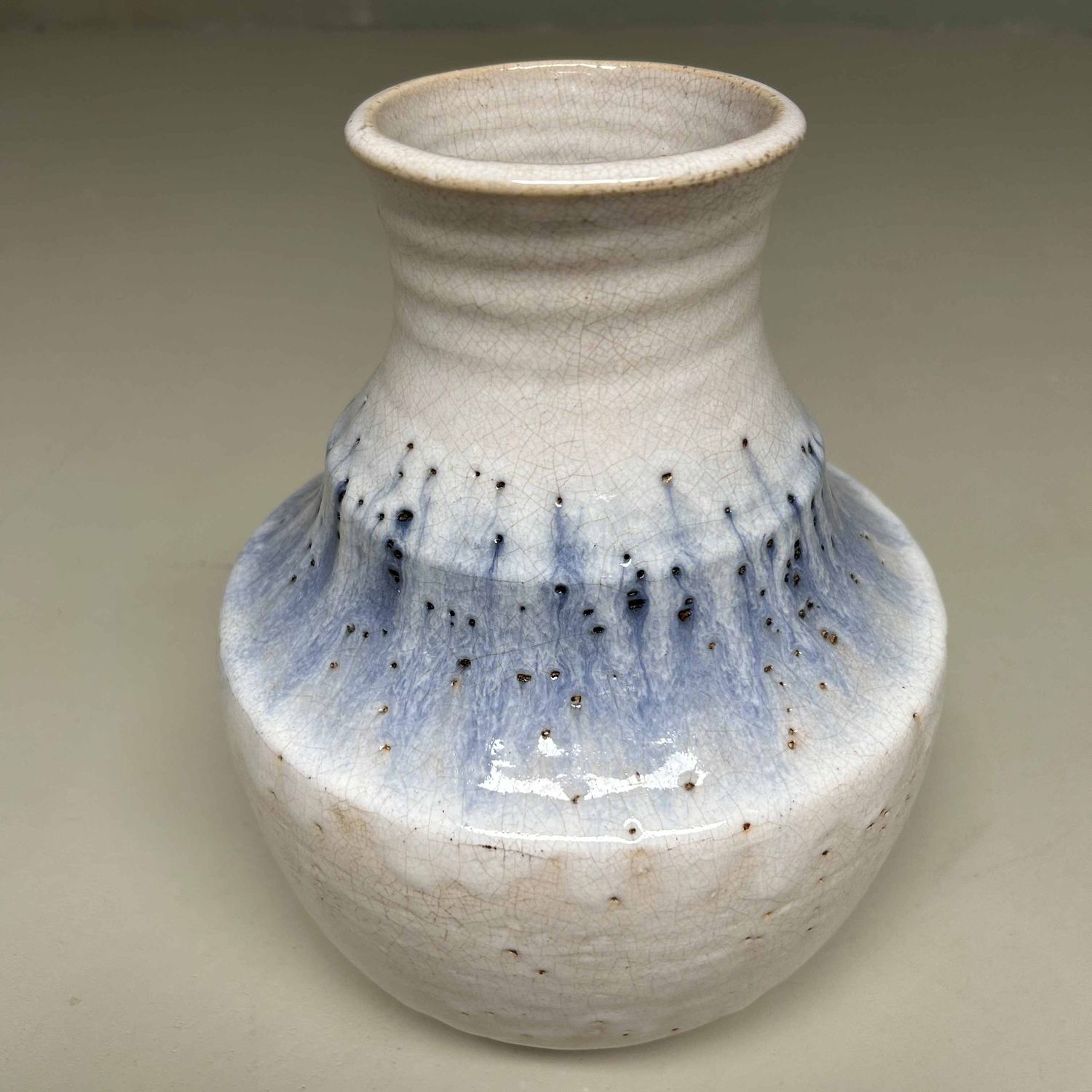Hagi Yaki Ikebana Flower Vase, Nagasawa Seizan Kiln, Japan.