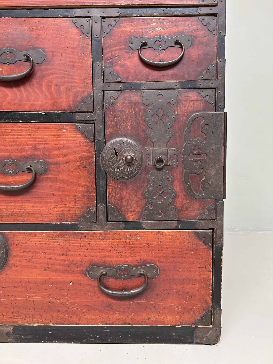 Japanese Traditional Tansu Chest of Drawers, Meiji Era.