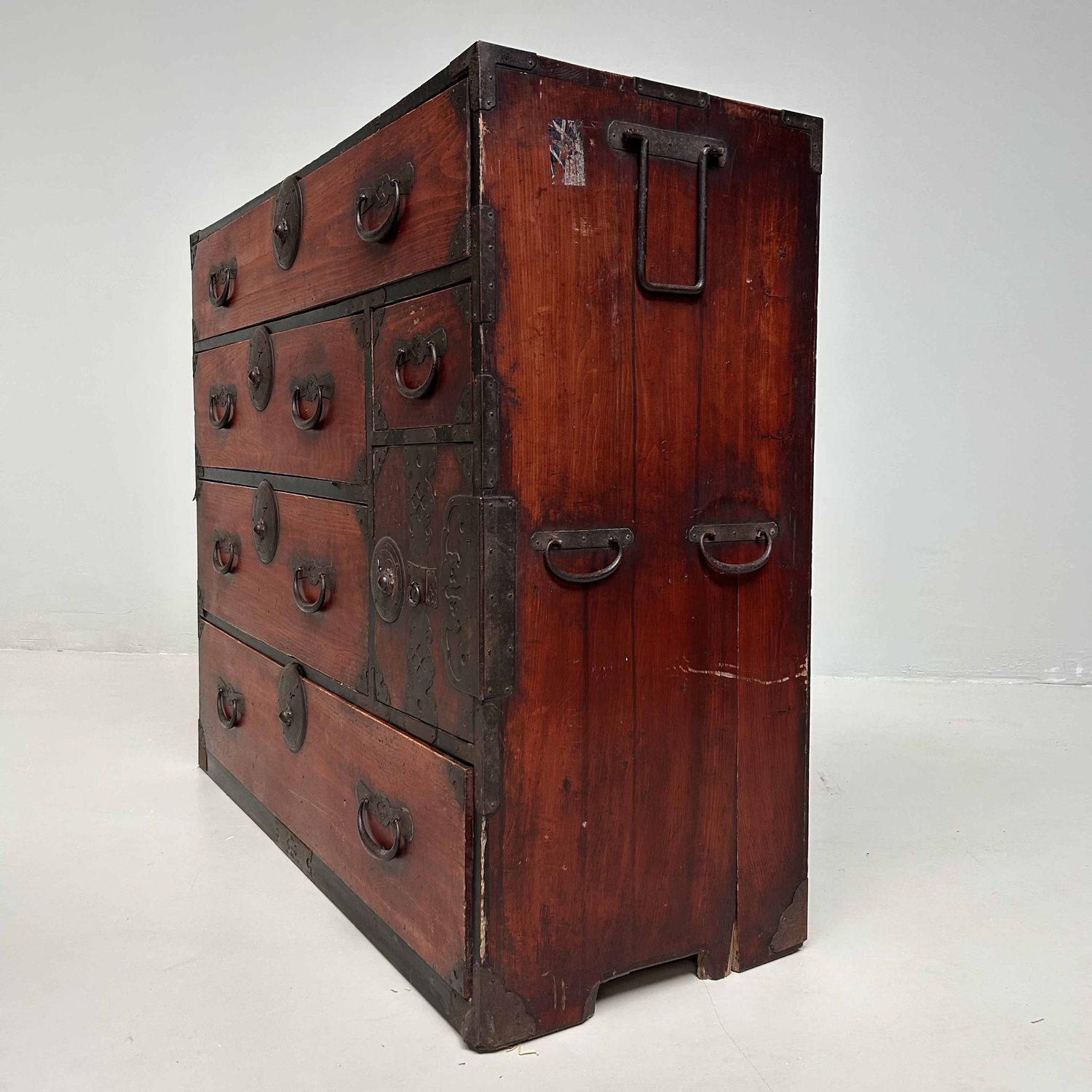 Japanese Traditional Tansu Chest of Drawers, Meiji Era.