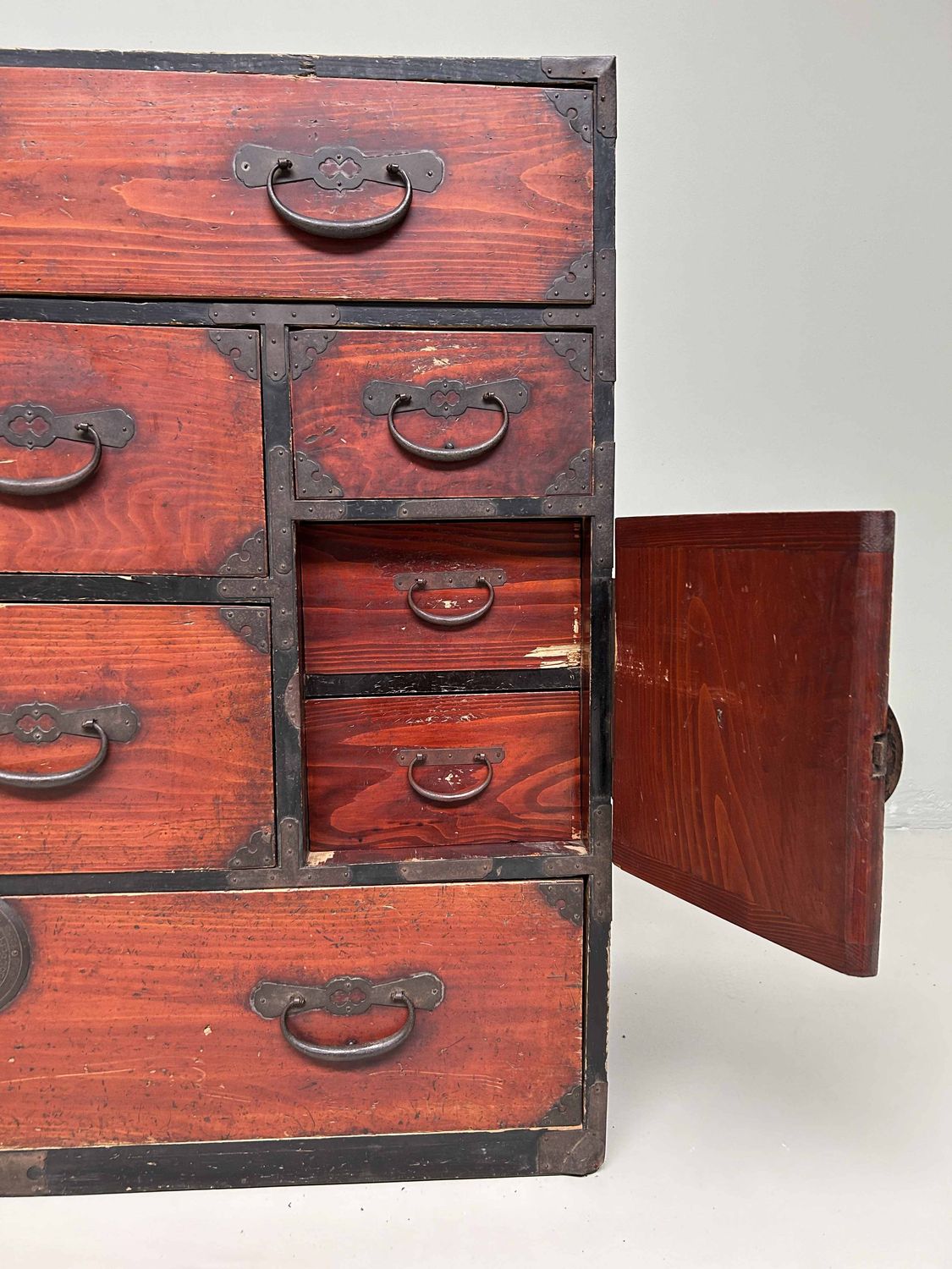 Japanese Traditional Tansu Chest of Drawers, Meiji Era.