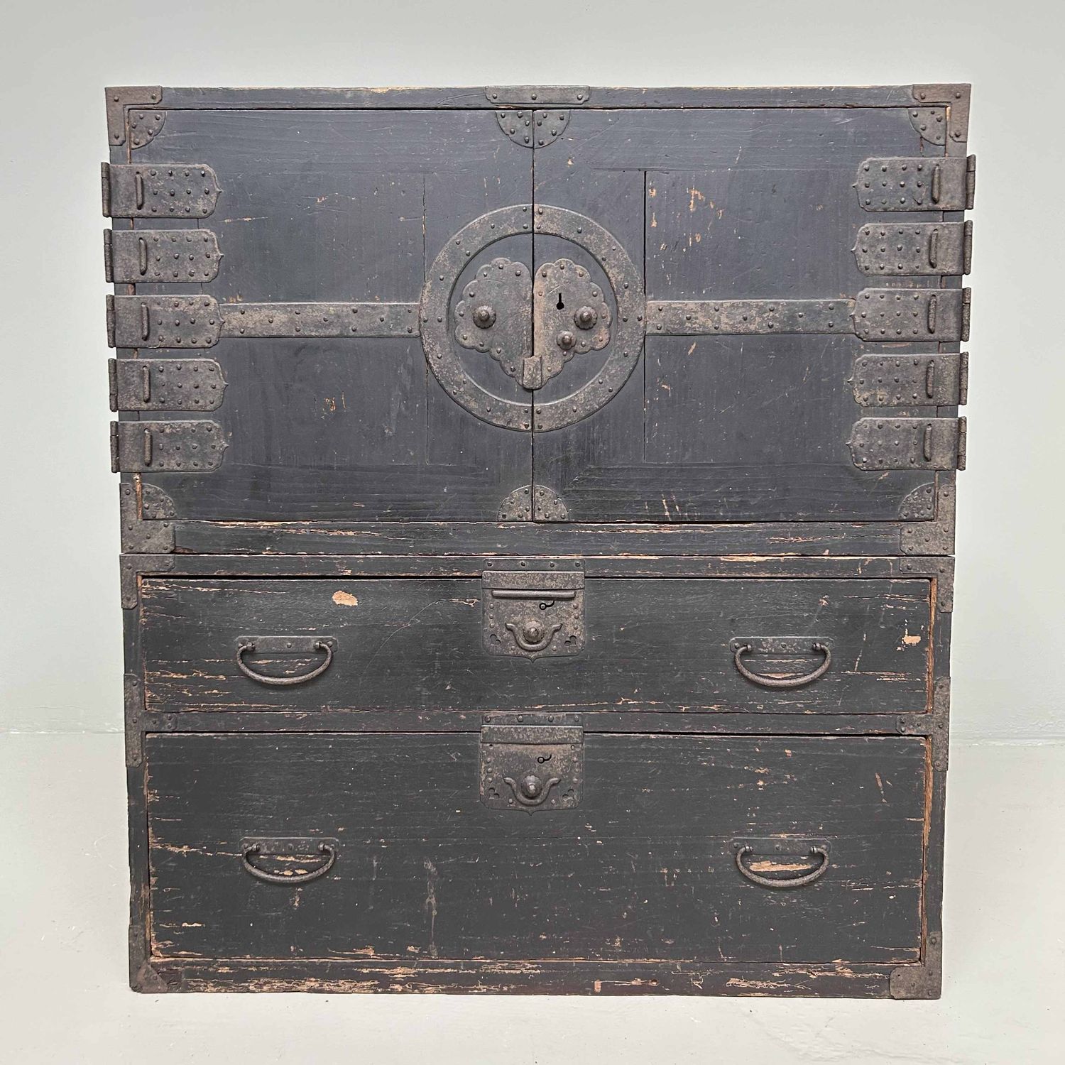 Tweedelige Lakwerk Ladekast Japanse Tansu, Meiji-periode.