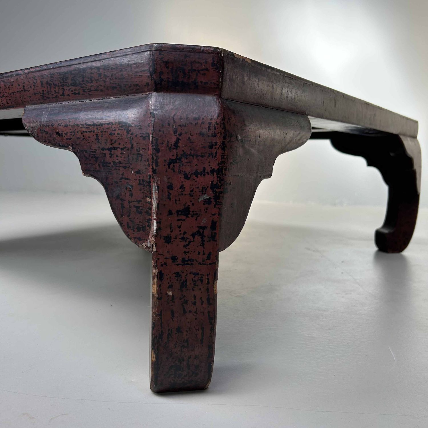 Elegante Japanse Gelakte Lage Tafel - Chabudai 茶袱台, Meiji-periode.