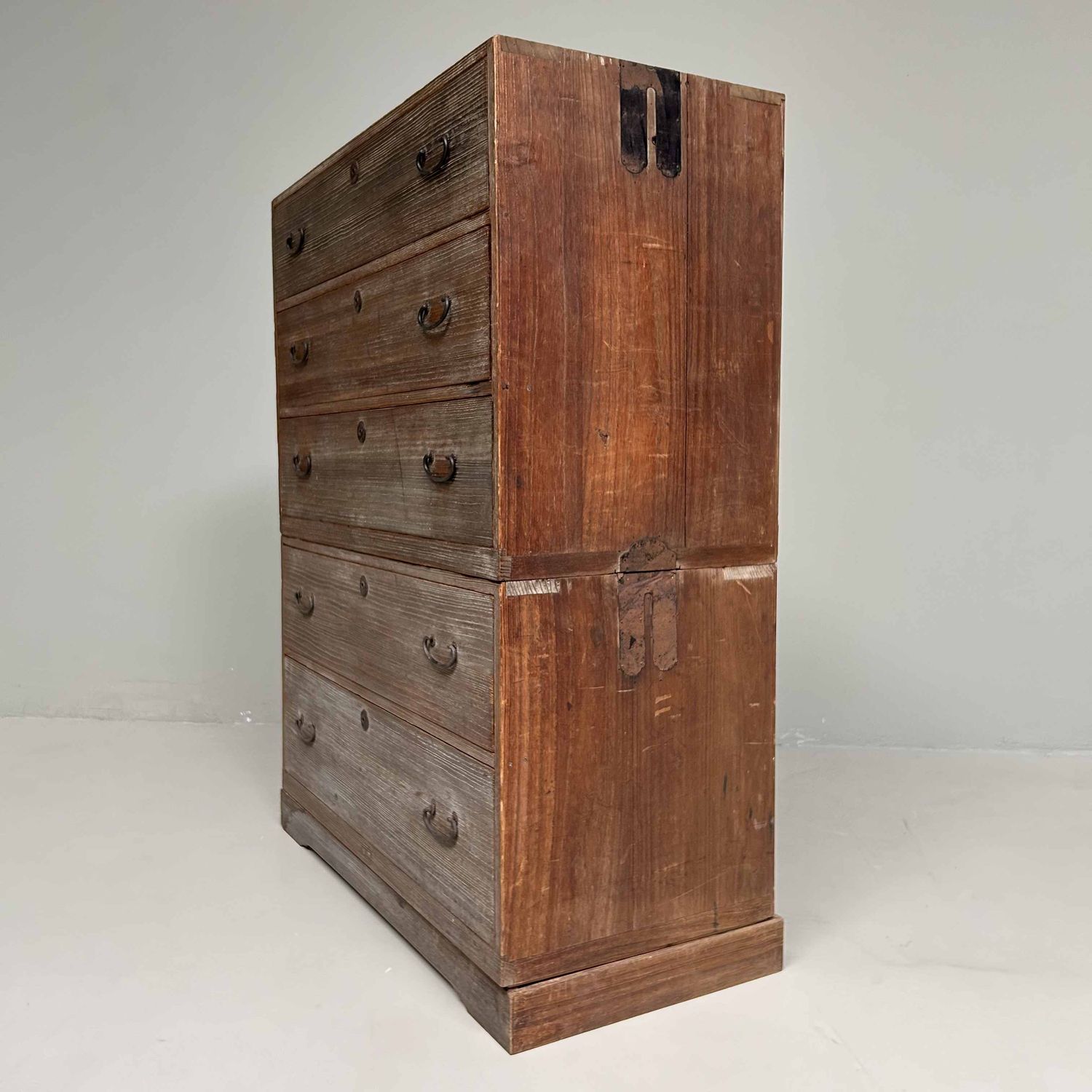 Japanse Kimono Paulownia Tansu Ladekast, Shōwa Periode.