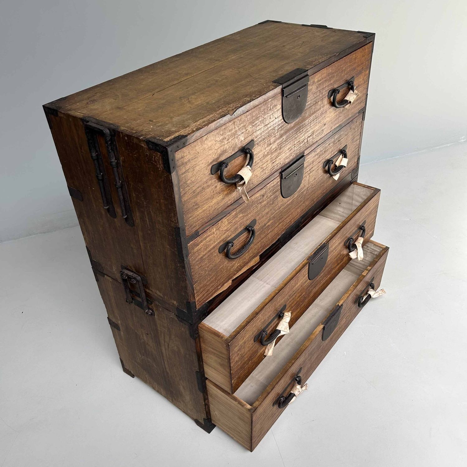 Authentieke Japanse Kimono Tansu Ladekast, Meiji-periode.