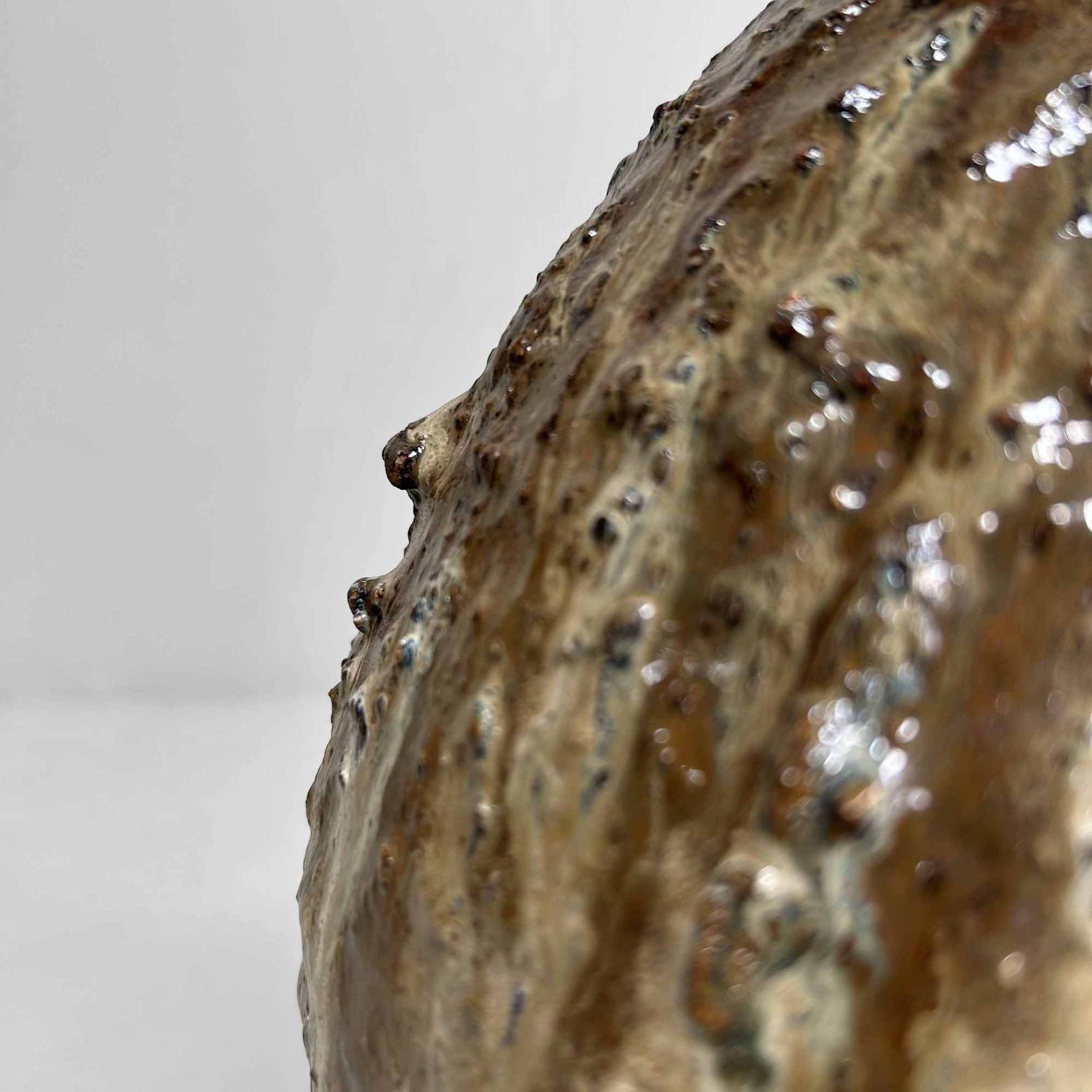 Elegant Bizen-yaki Ikebana Flower Vase, Shōwa Period, Japan.