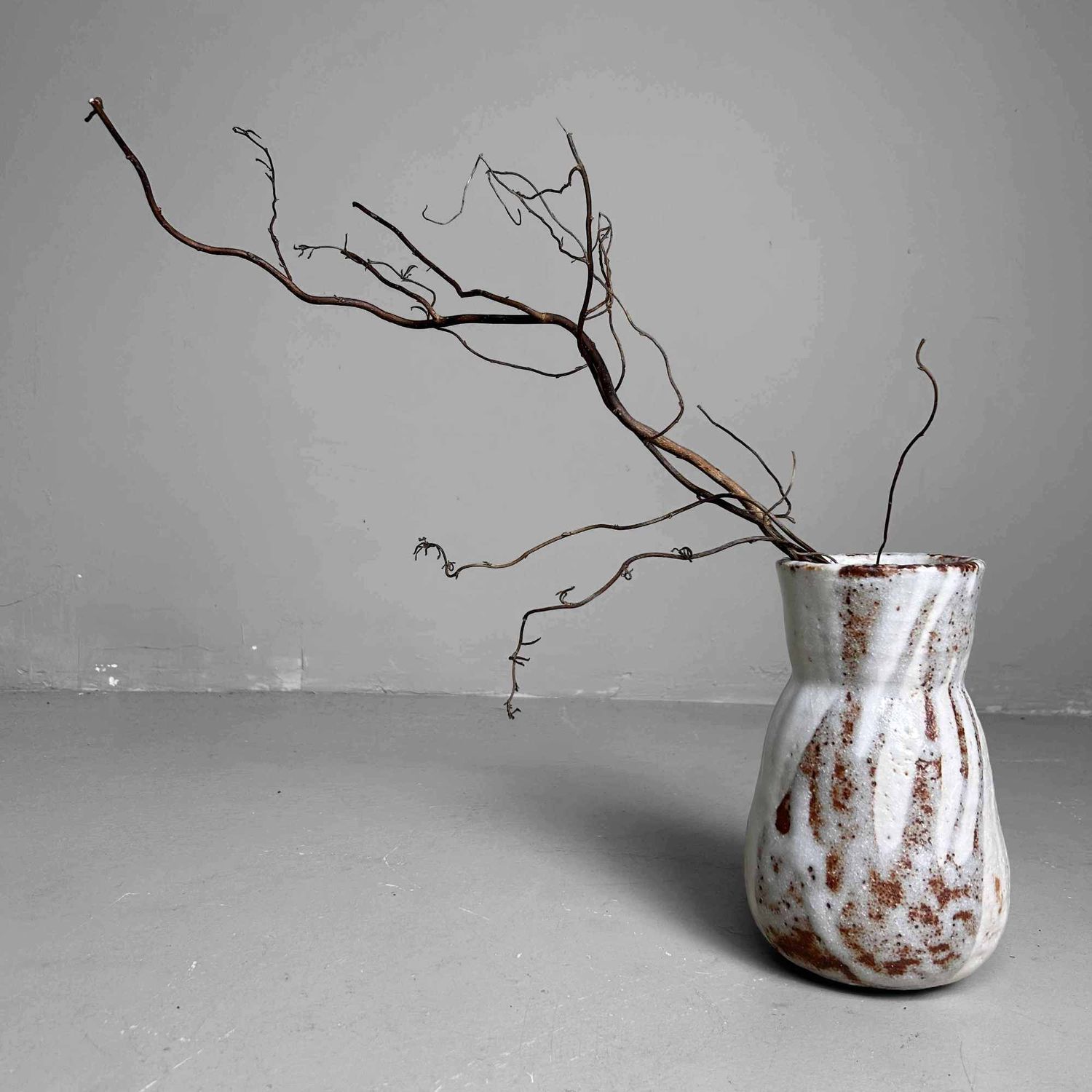 Ikebana Flower Vase, Oujigama 王子, 1970s, Japan.