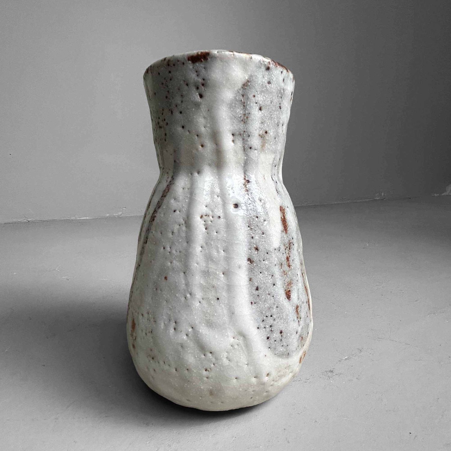 Ikebana Flower Vase, Oujigama 王子, 1970s, Japan.