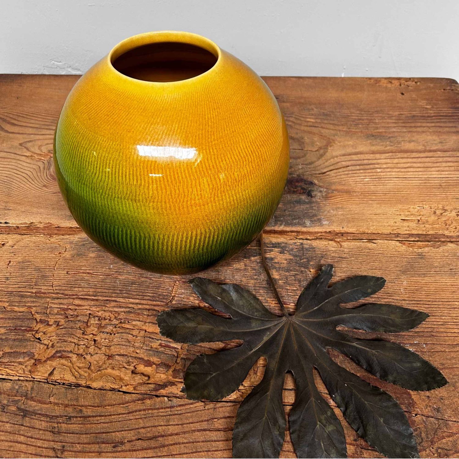 Ikebana Bloemenvaas, Koyo Kiln, Yamazaki, Japan.