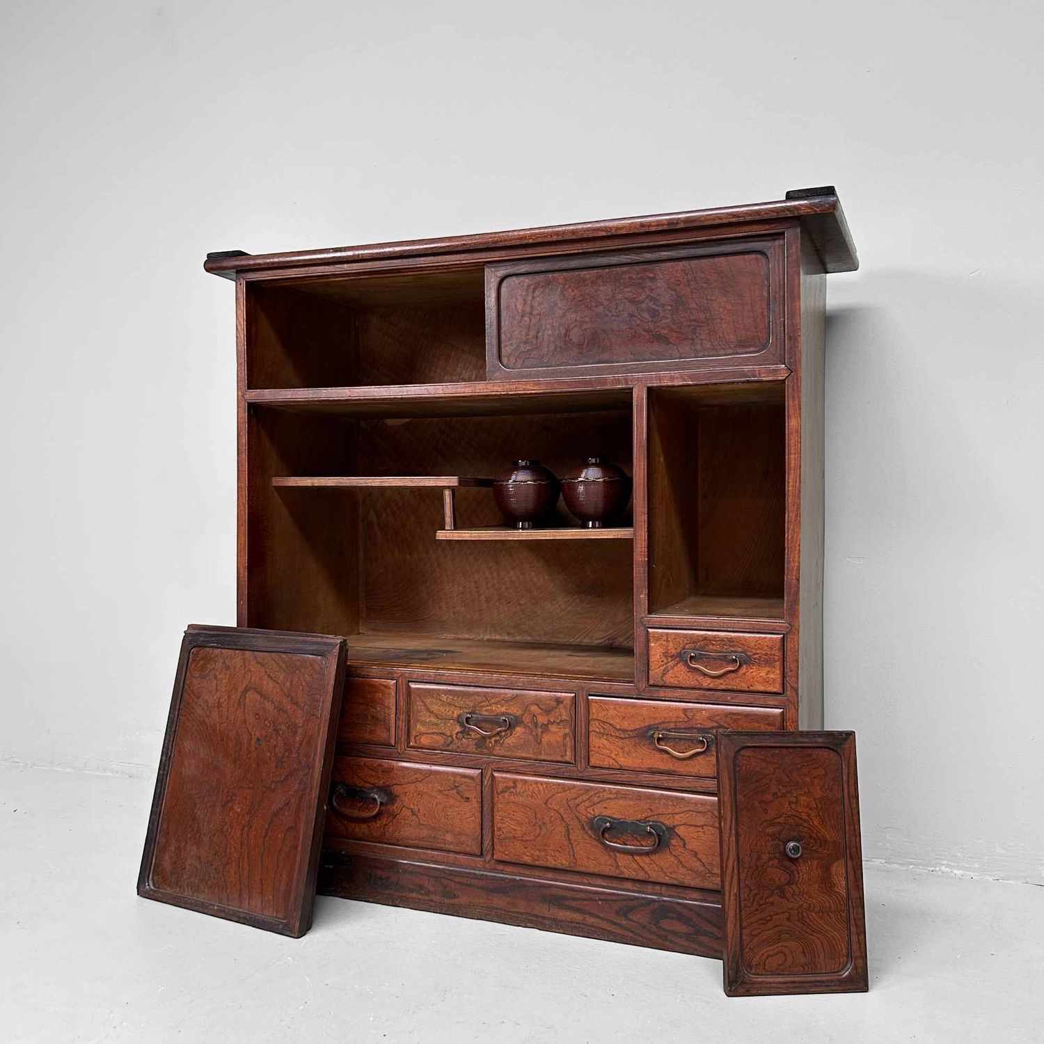 Japanse Traditionele Theekast Cha Tansu 茶箪笥, Meiji-periode.