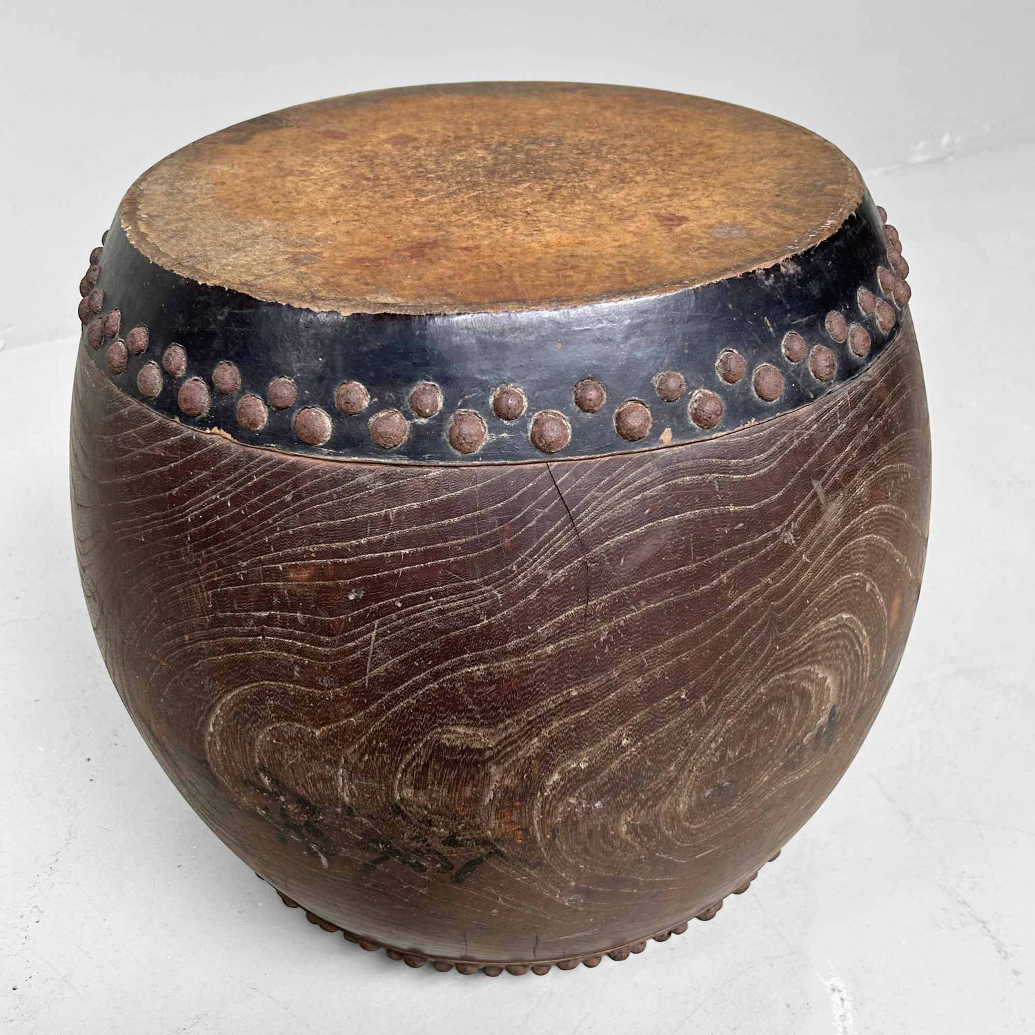 Antieke Japanse Taiko Drum, Meiji-periode. Antieke Japanse Taiko Drum, Meiji-periode.