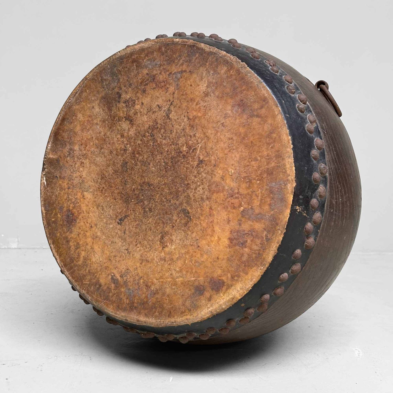 Antieke Japanse Taiko Drum, Meiji-periode. Antieke Japanse Taiko Drum, Meiji-periode.