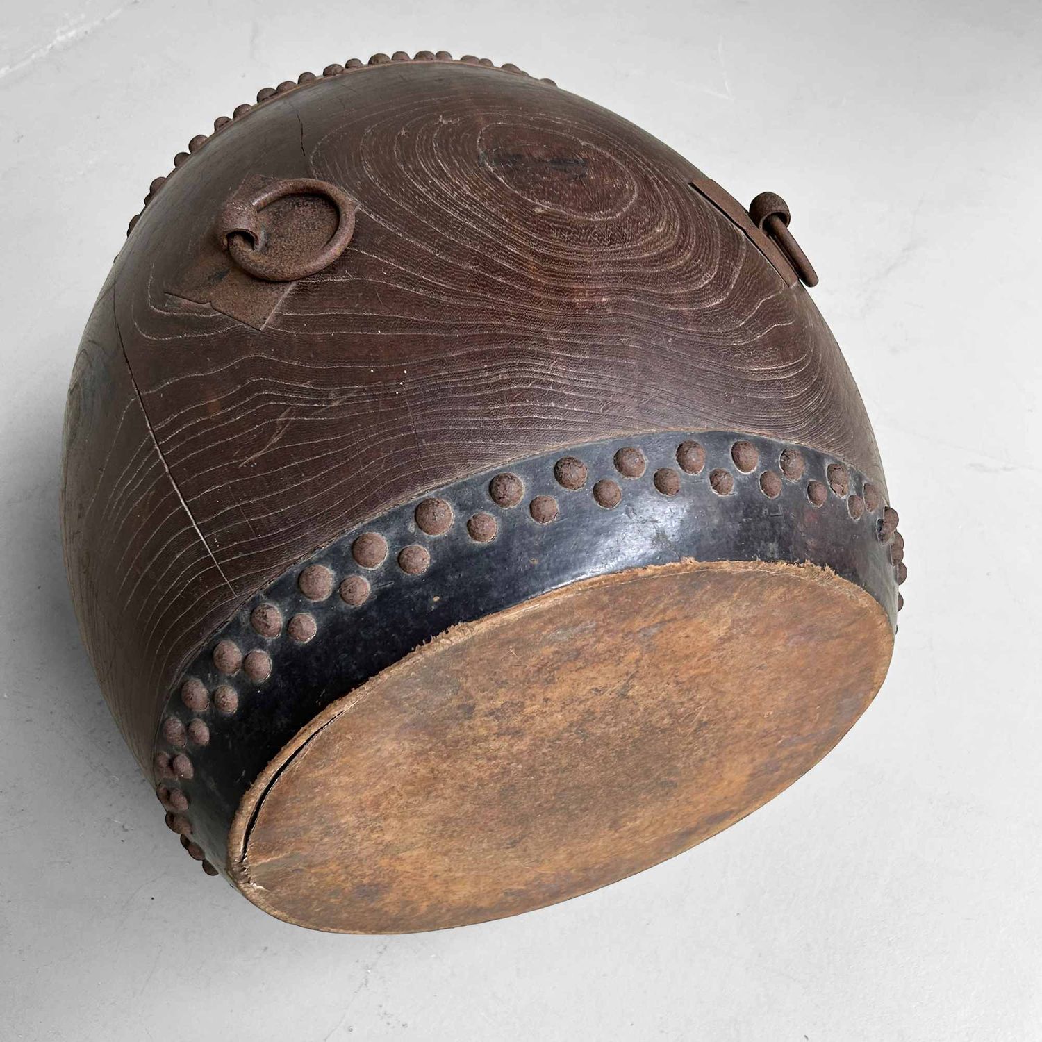 Antieke Japanse Taiko Drum, Meiji-periode. Antieke Japanse Taiko Drum, Meiji-periode.