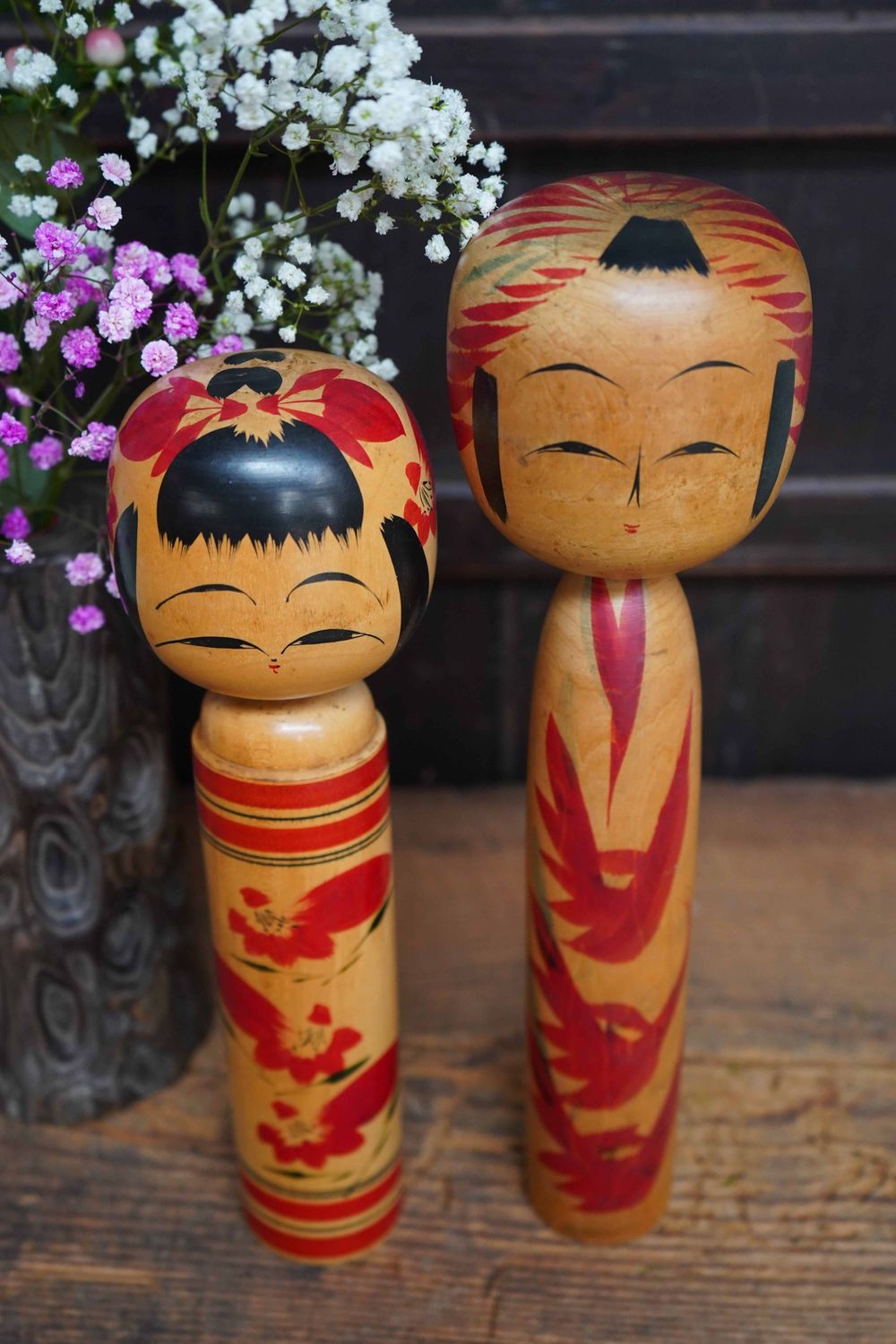 Set van 2 Vintage Traditionele Kokeshi, Japan.