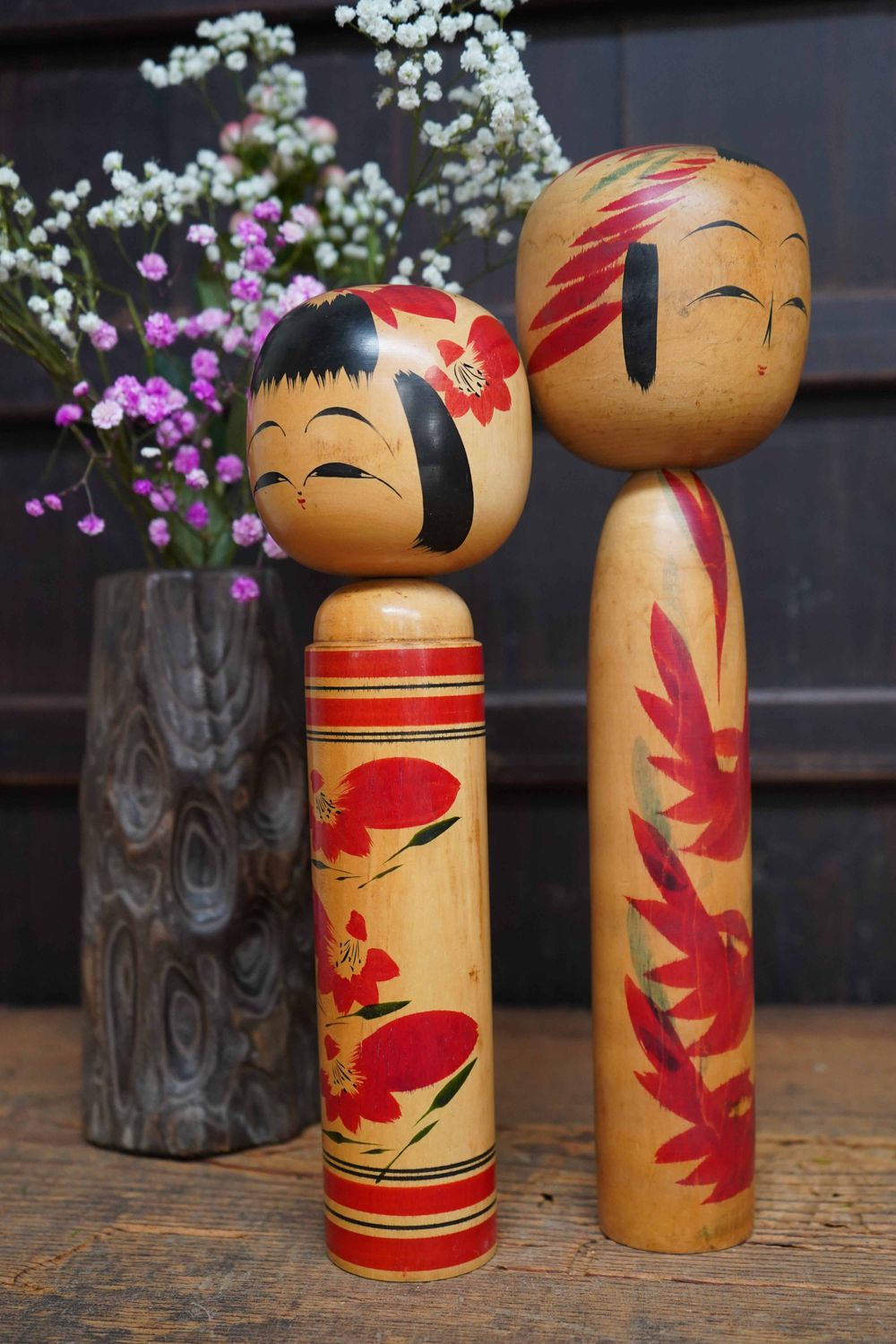 Set van 2 Vintage Traditionele Kokeshi, Japan.