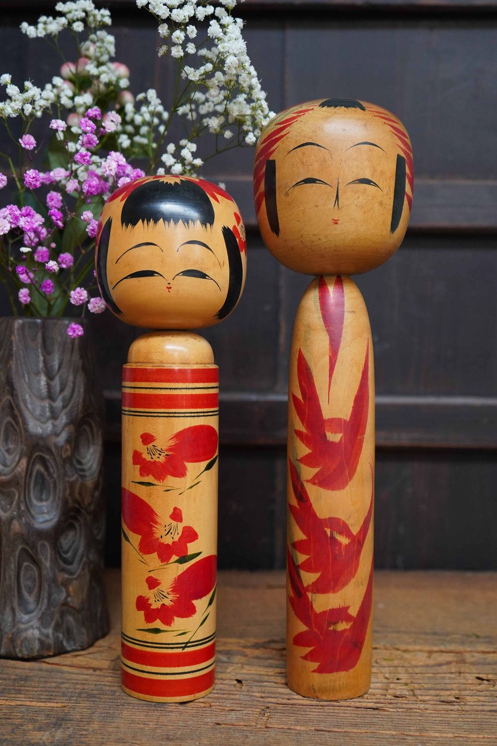 Set van 2 Vintage Traditionele Kokeshi, Japan.