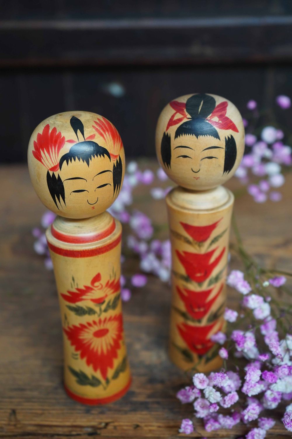 Set Vintage Traditionele 'Narugo' Kokeshi door Okazaki Seishi, jaren '70, Japan.