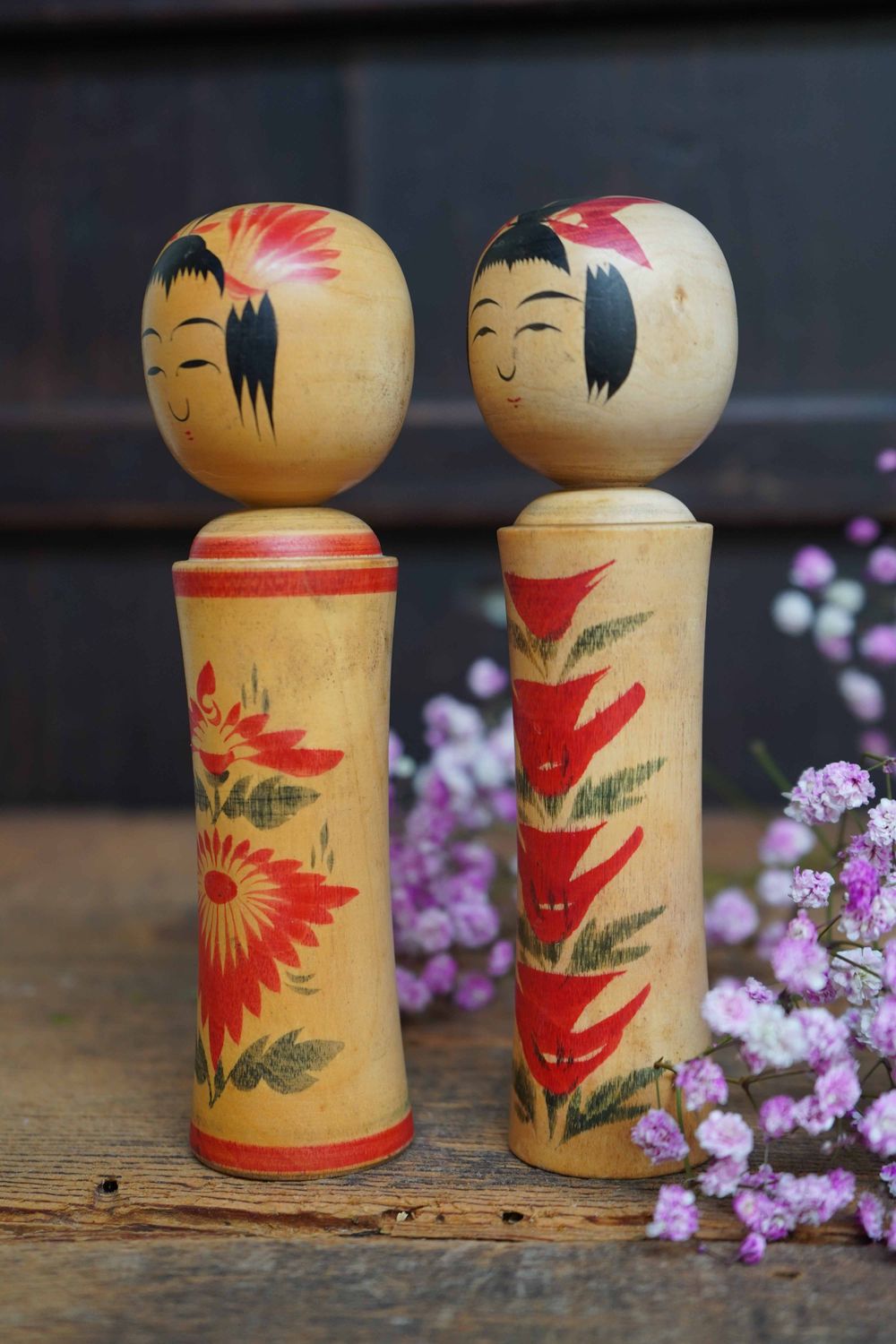 Set Vintage Traditionele 'Narugo' Kokeshi door Okazaki Seishi, jaren '70, Japan.