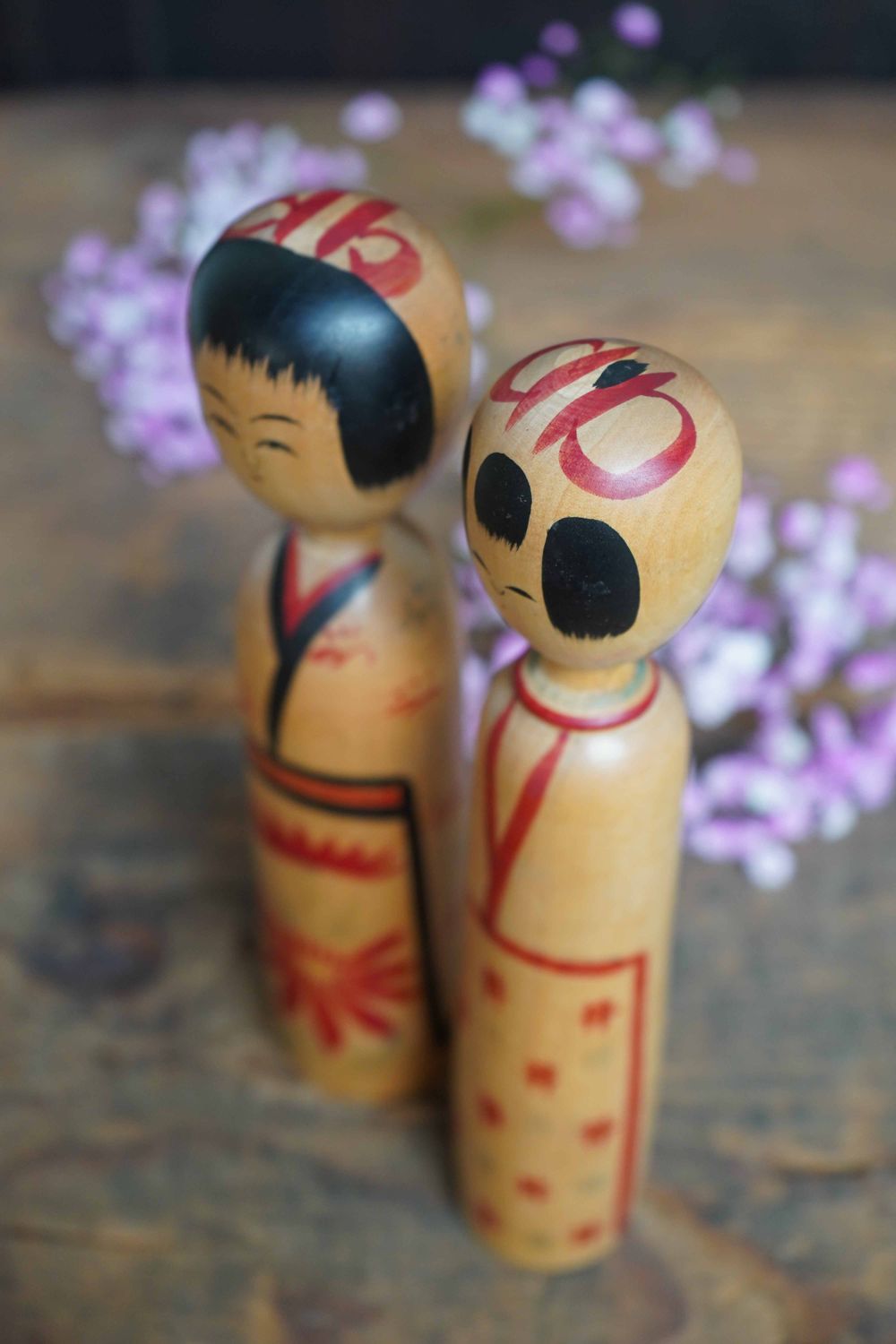 Set Vintage Traditionele 'Kijiyama' Kokeshi door Abe Heishiro, Japan.