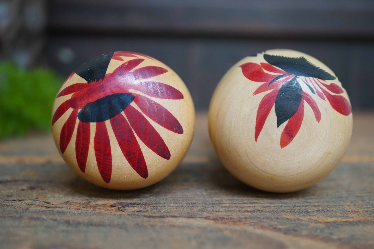 Set van 2 Vintage Traditionele Kokeshi, Japan.