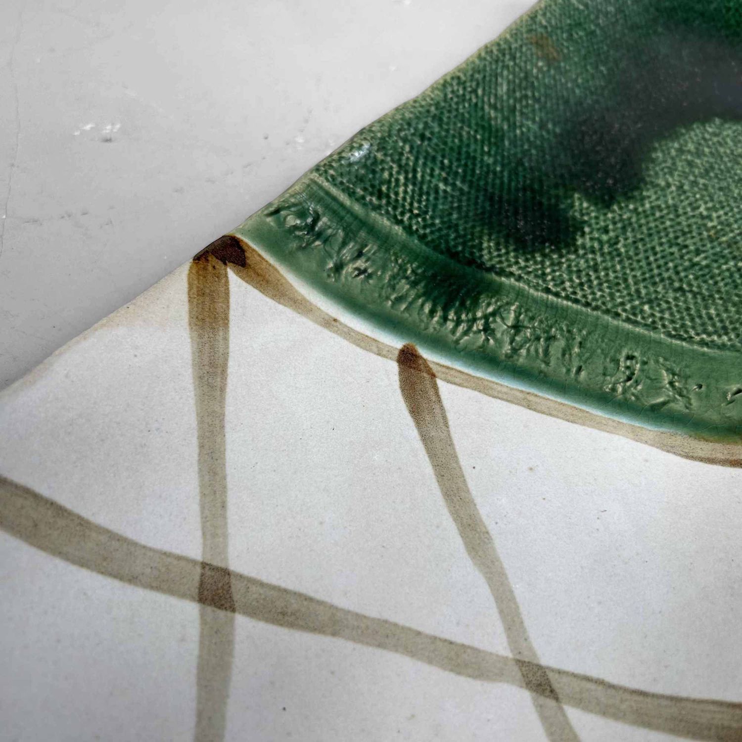 Keramieken Kyo Yaki Serveerschaal, Shōwa periode, Japan.