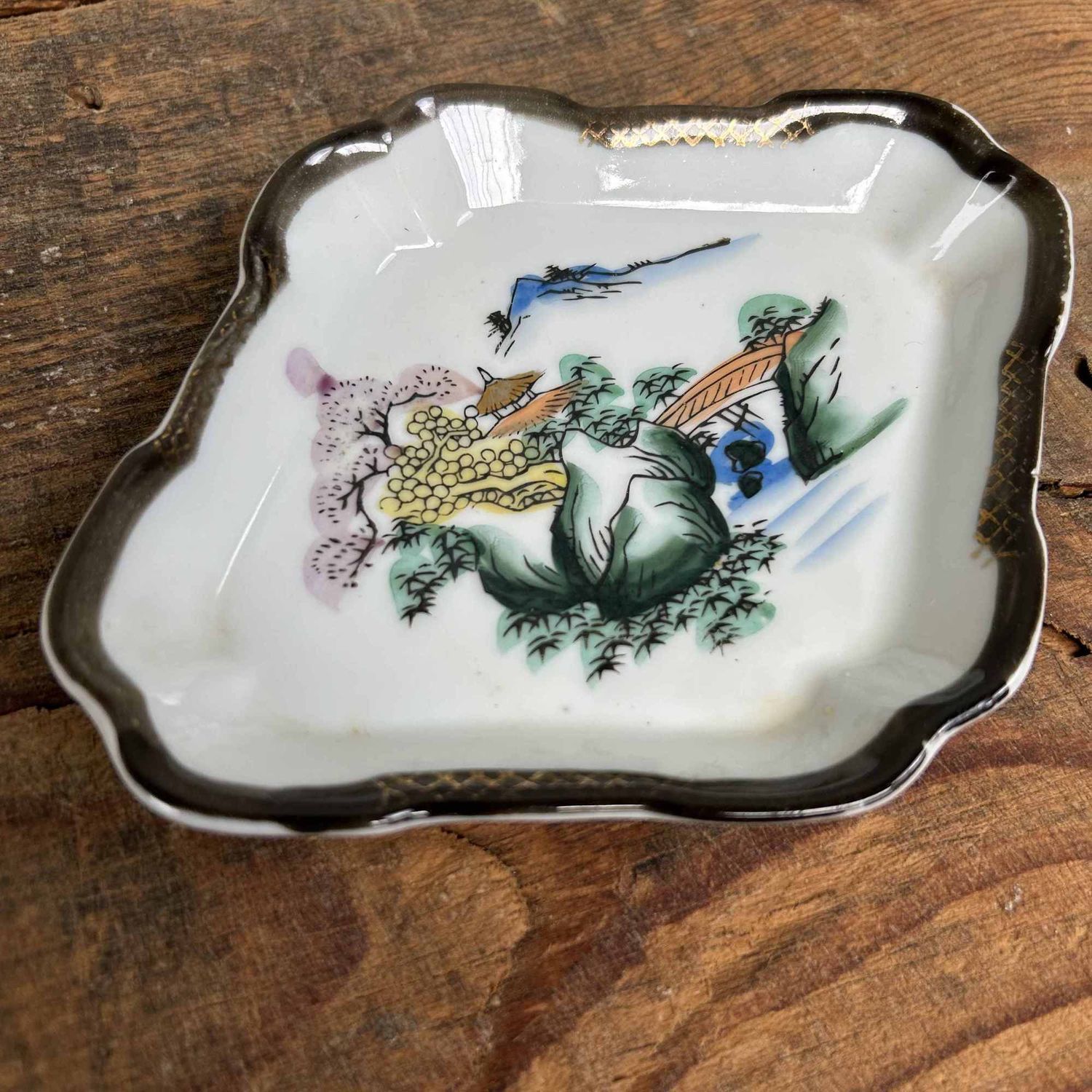 Handgeschilderd Porseleinen Schaal, Taishō-periode, Japan.