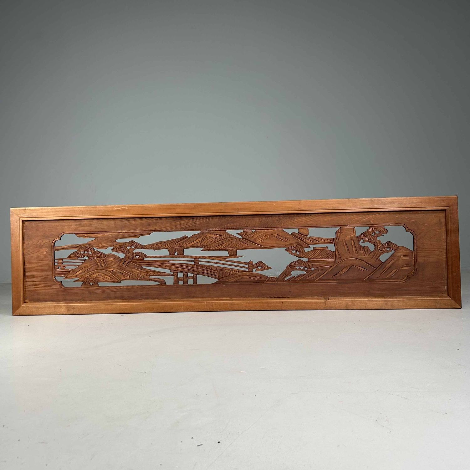 Houten Ranma (欄間) 'Tempel Berglandschap', Taisho, Japan.