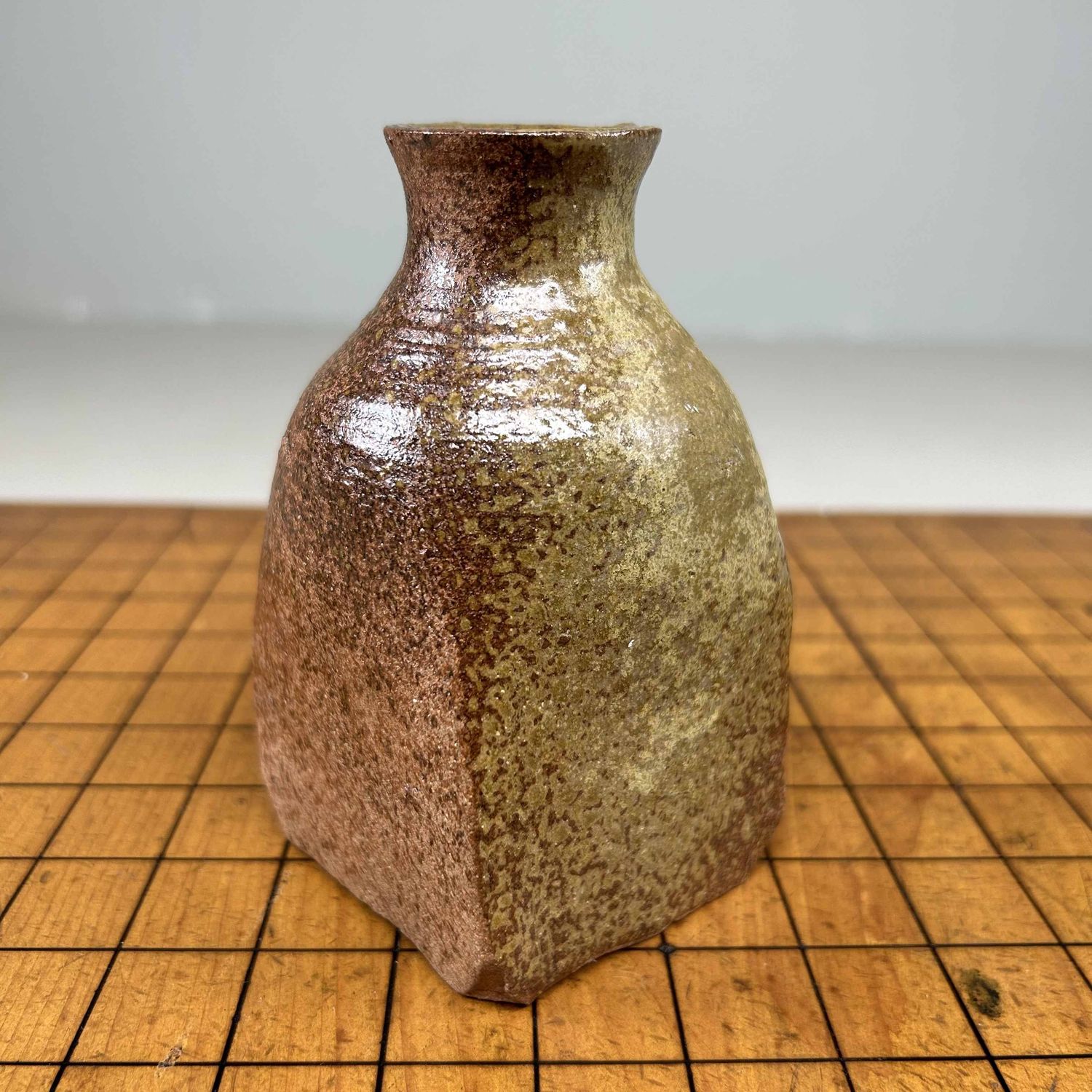 Aardewerken Organische Ikebana Vaas, Bizen Ware, Shōwa, Japan.