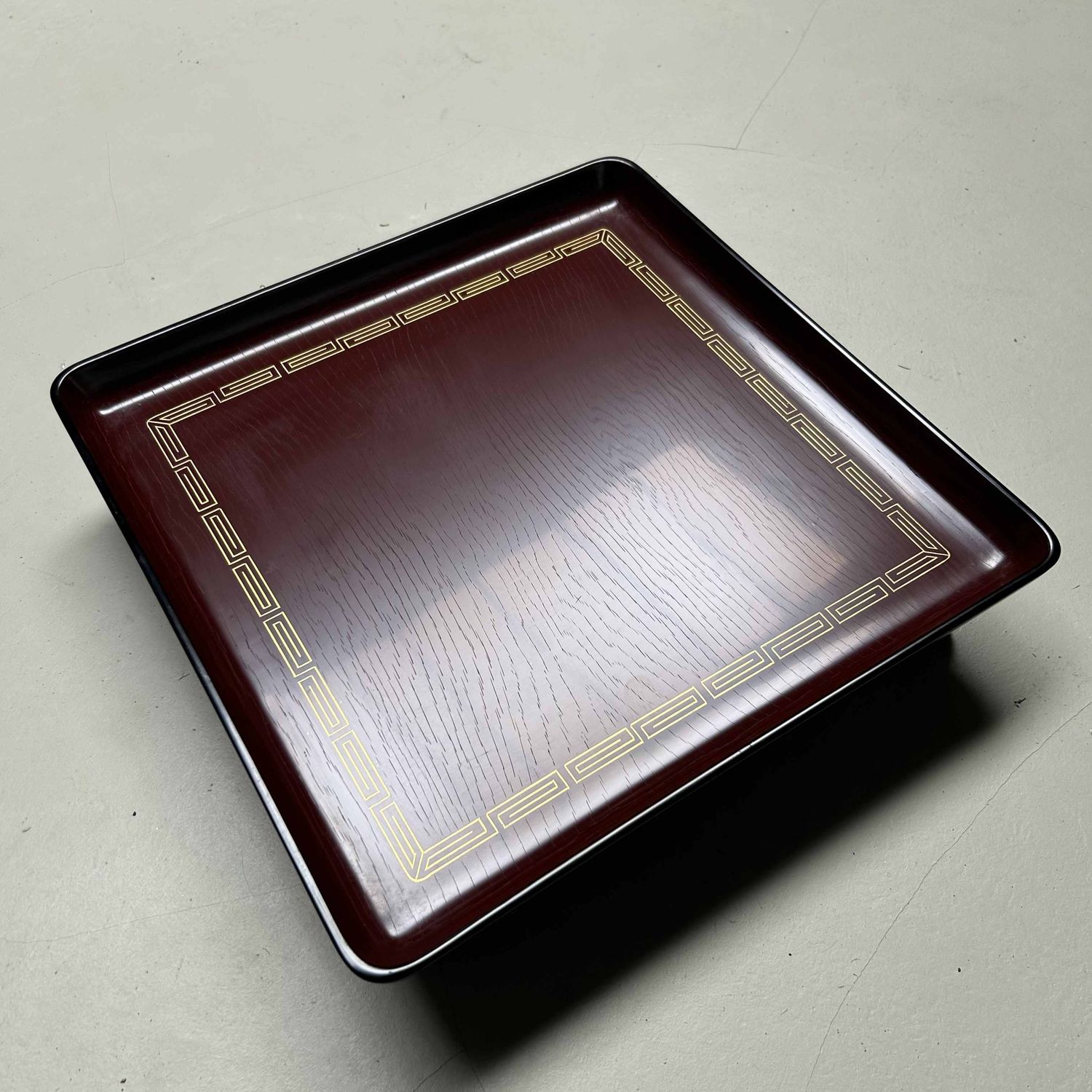 Houten Urushi Gelakte Theetafel Presenteerblad, Shōwa, Japan.