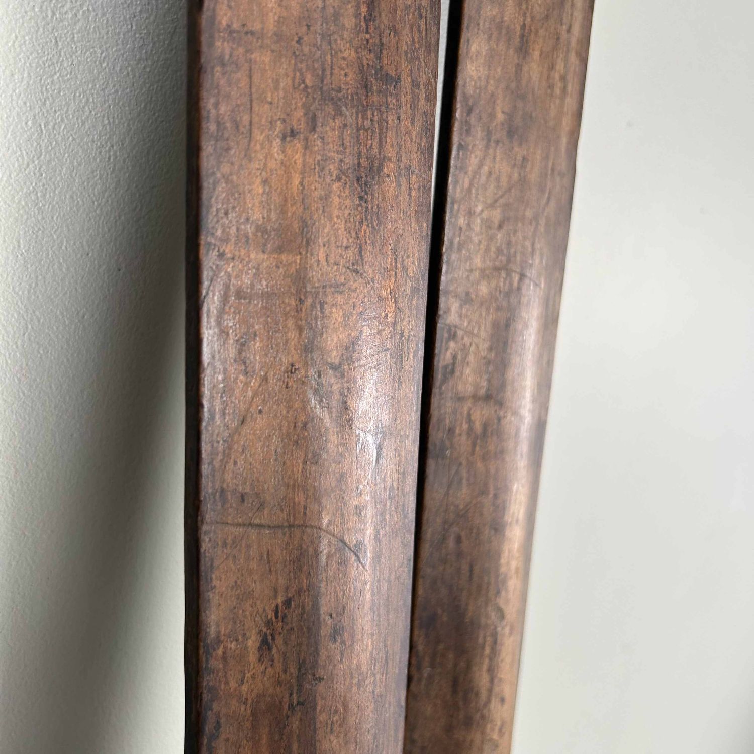 Antieken Houten Ski's met Bamboe Skistokken, Taishō periode.