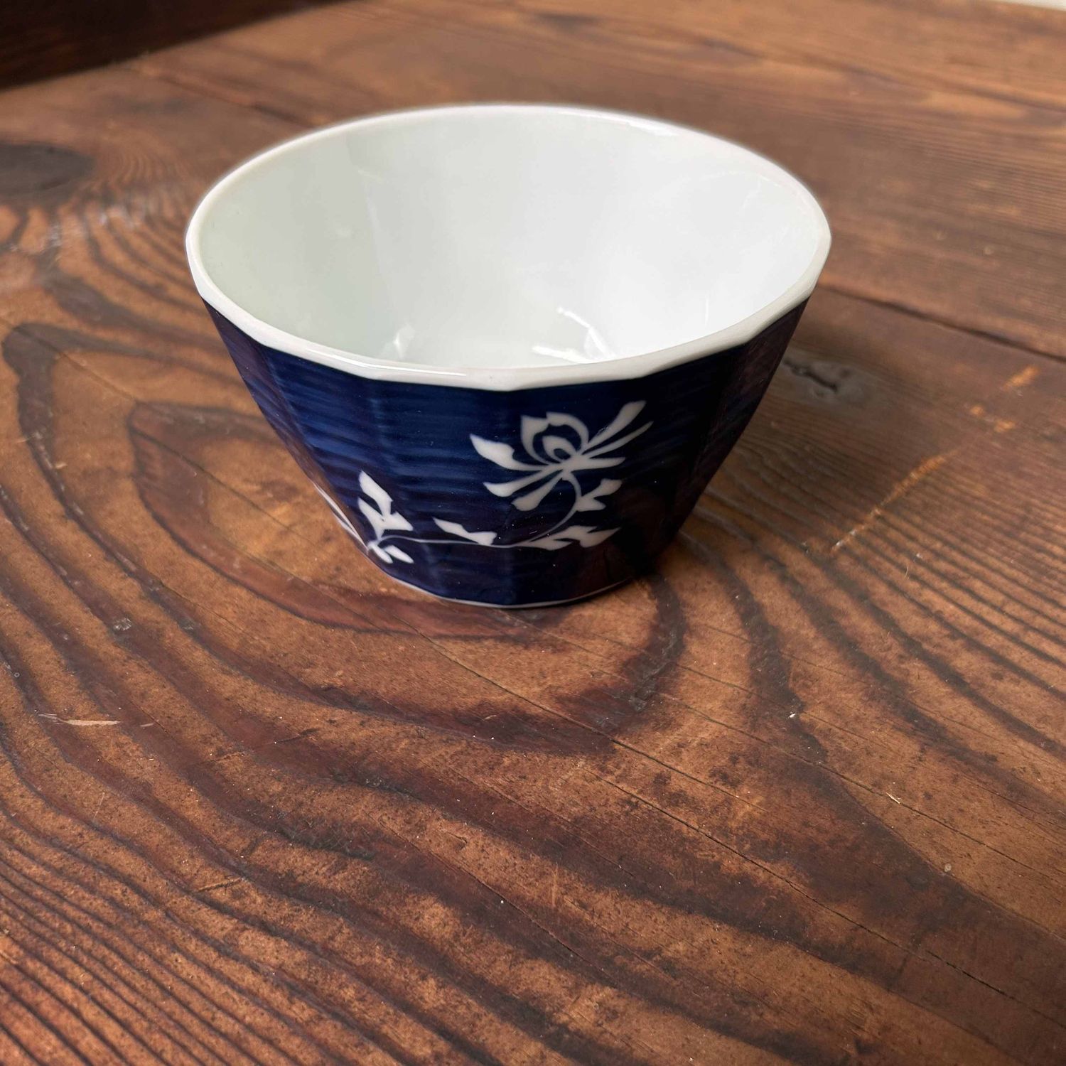 Vintage Set of Porcelain Bowls, Arita, Japan.