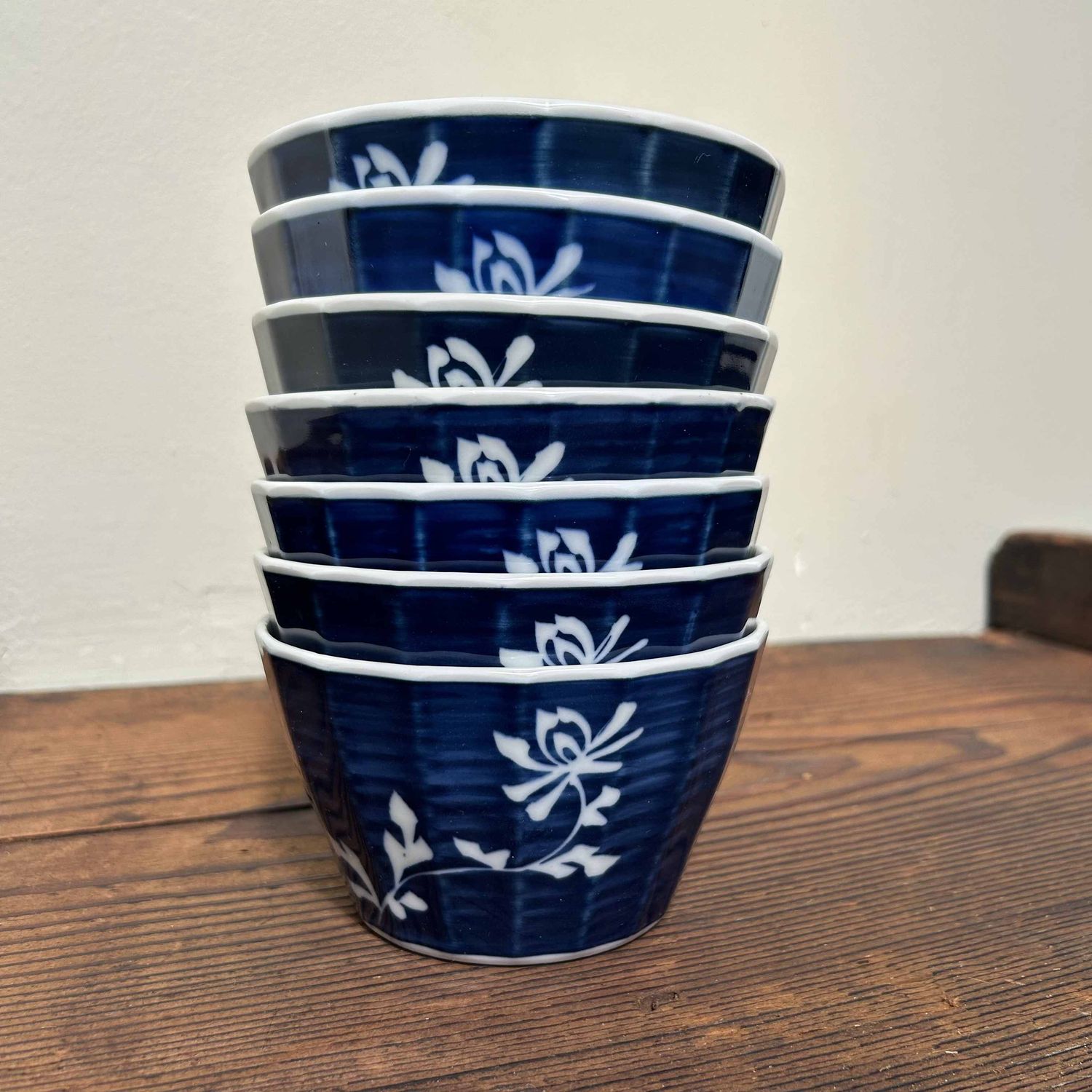 Vintage Set of Porcelain Bowls, Arita, Japan.