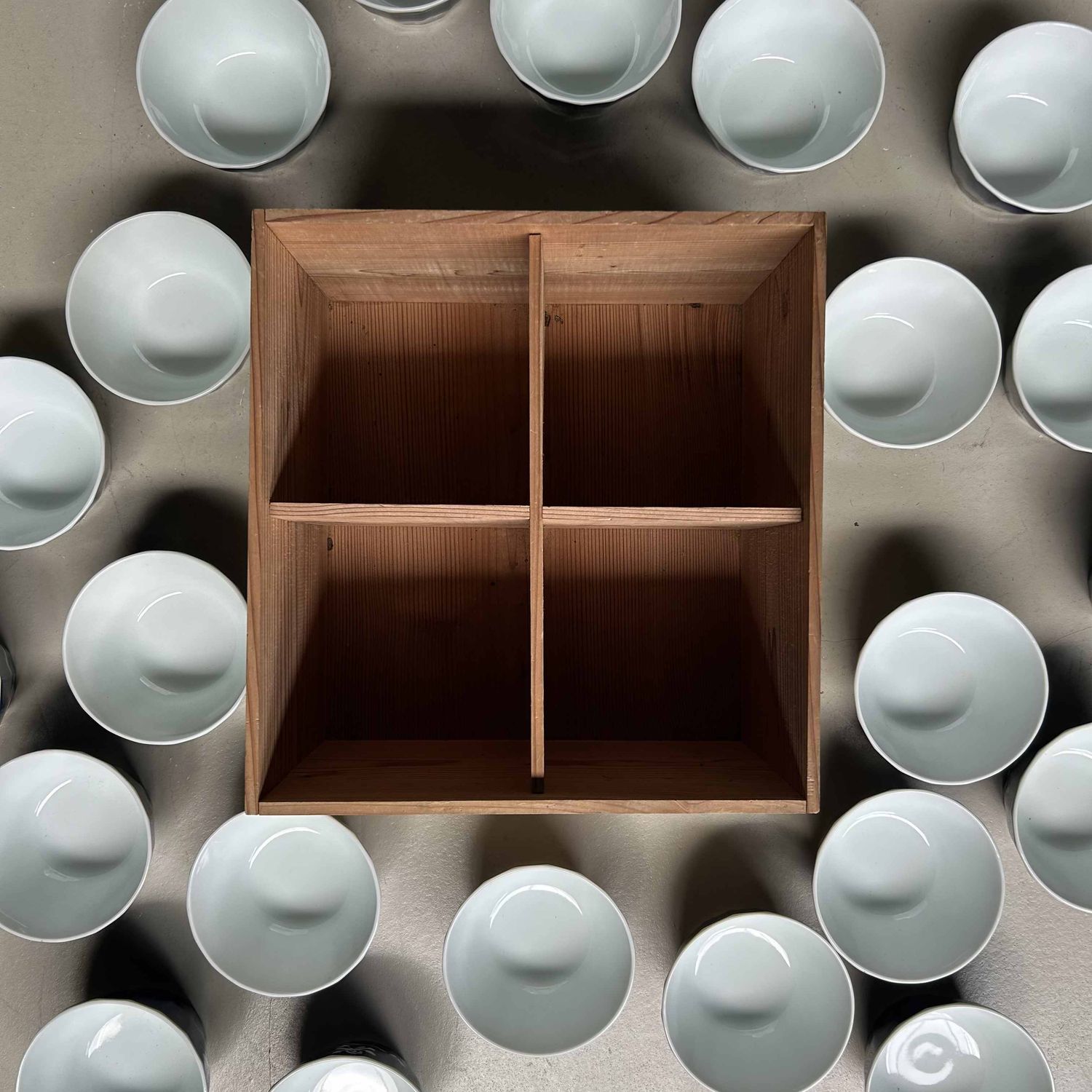 Vintage Set of Porcelain Bowls, Arita, Japan.