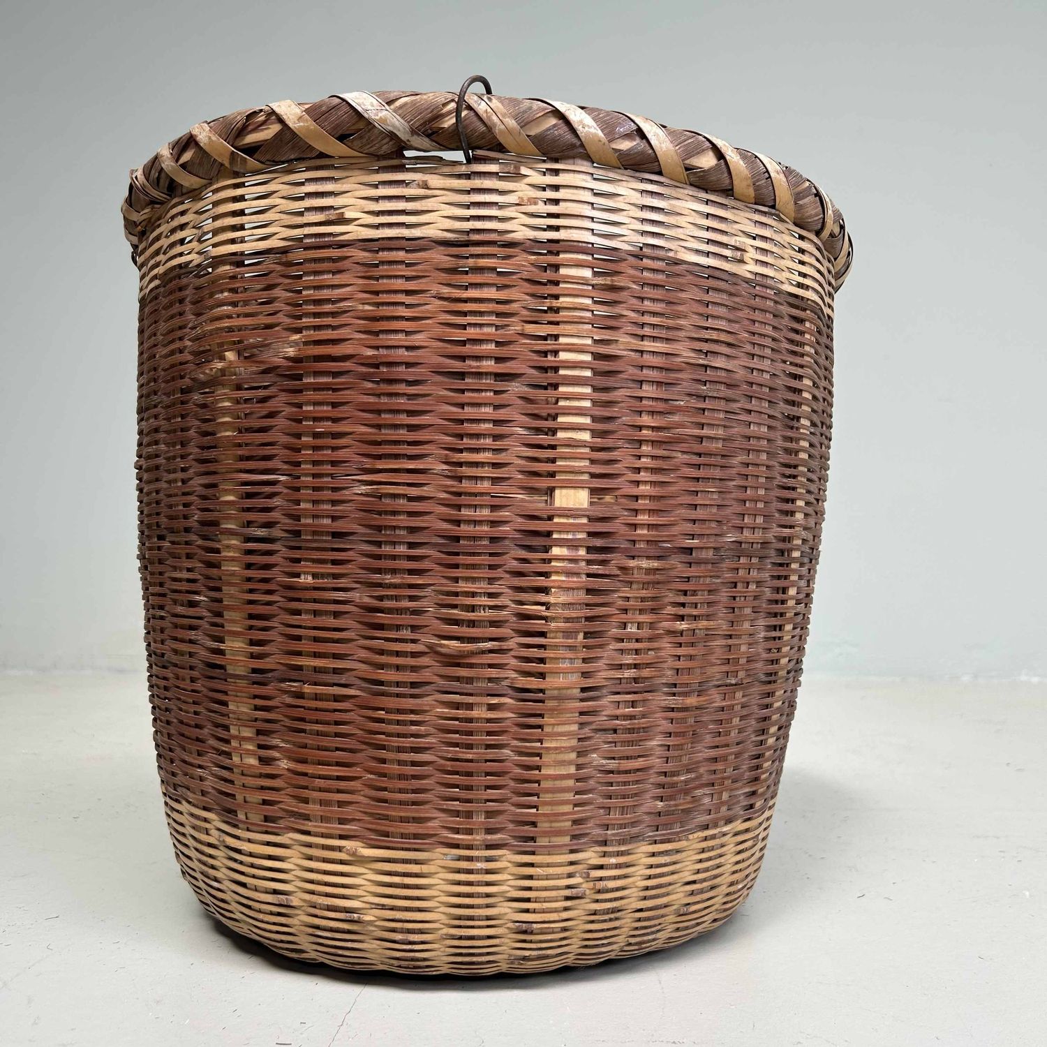 Traditional Japanese Okimono Kago (置物籠) Bamboo Basket, Shōwa Era.