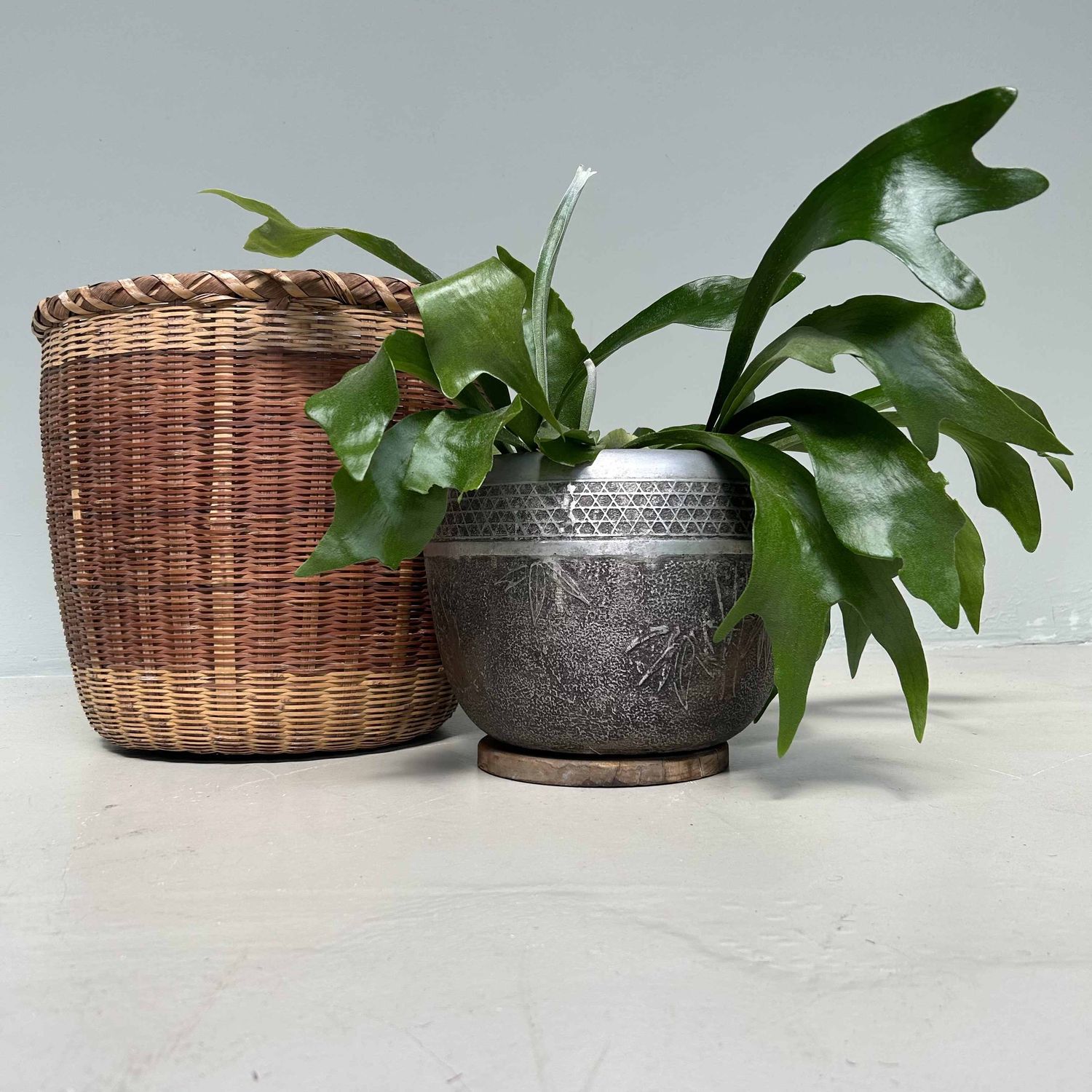 Traditional Japanese Okimono Kago (置物籠) Bamboo Basket, Shōwa Era.