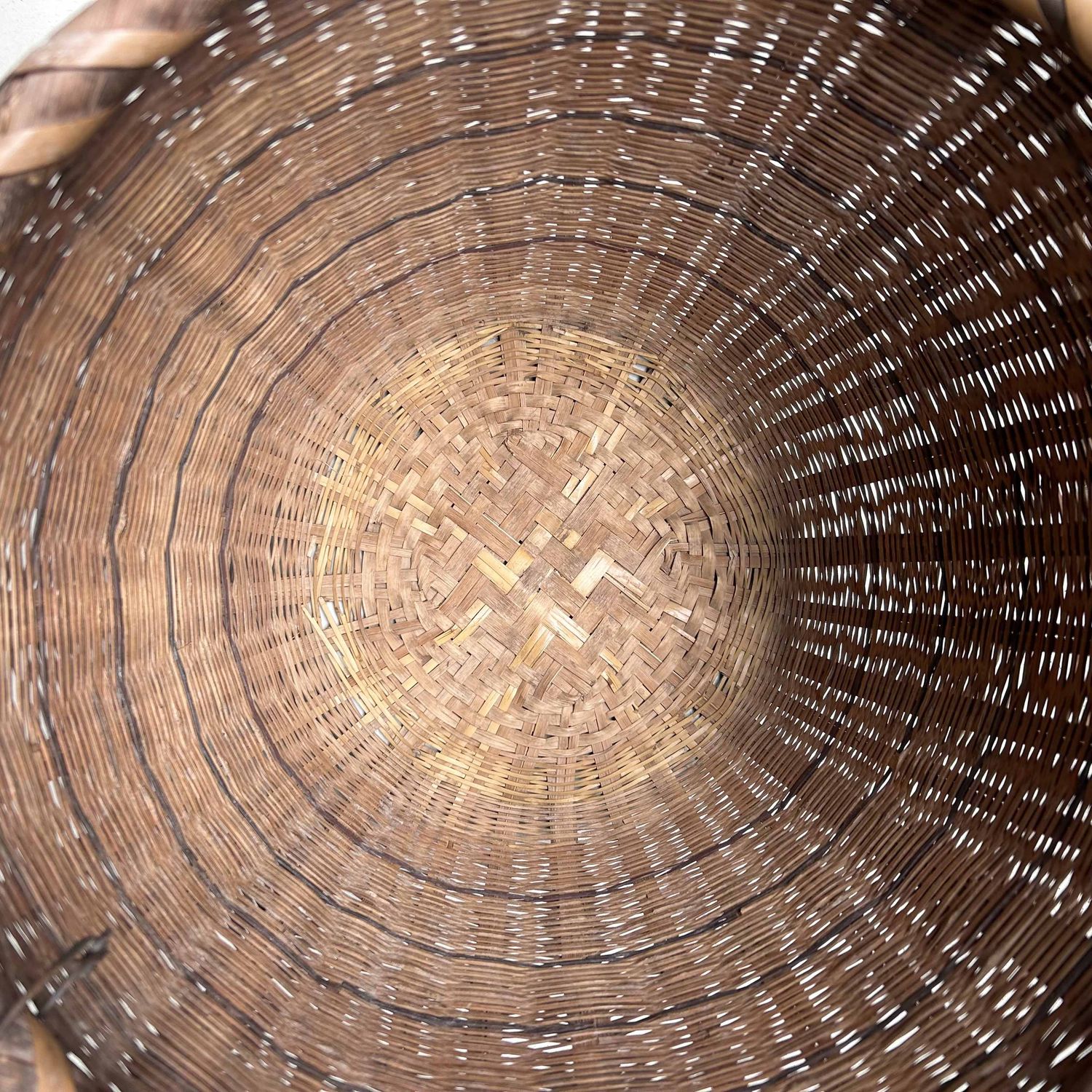 Traditional Japanese Okimono Kago (置物籠) Bamboo Basket, Shōwa Era.