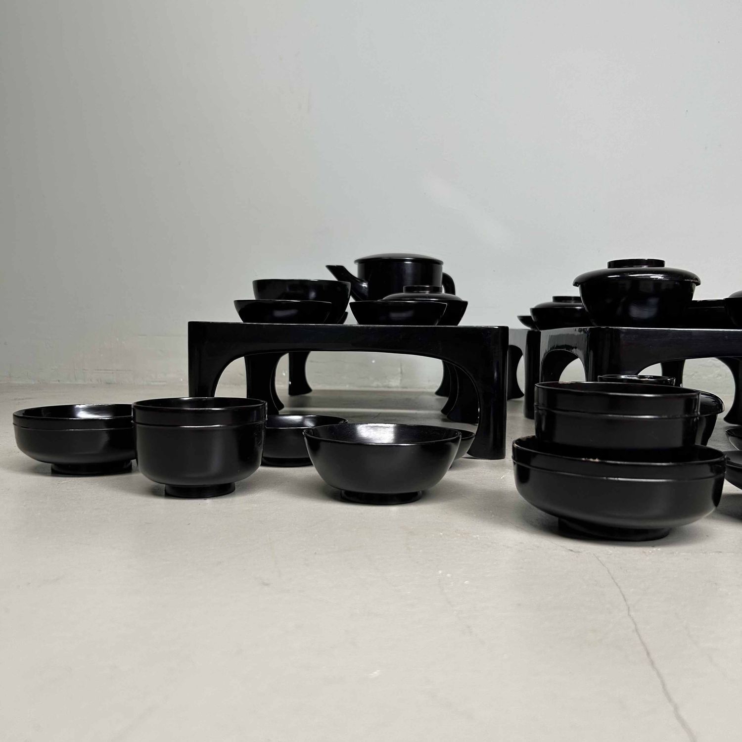 Antieke Ceremoniële Set Traditioneel Lakwerk, Meiji-periode, Japan.