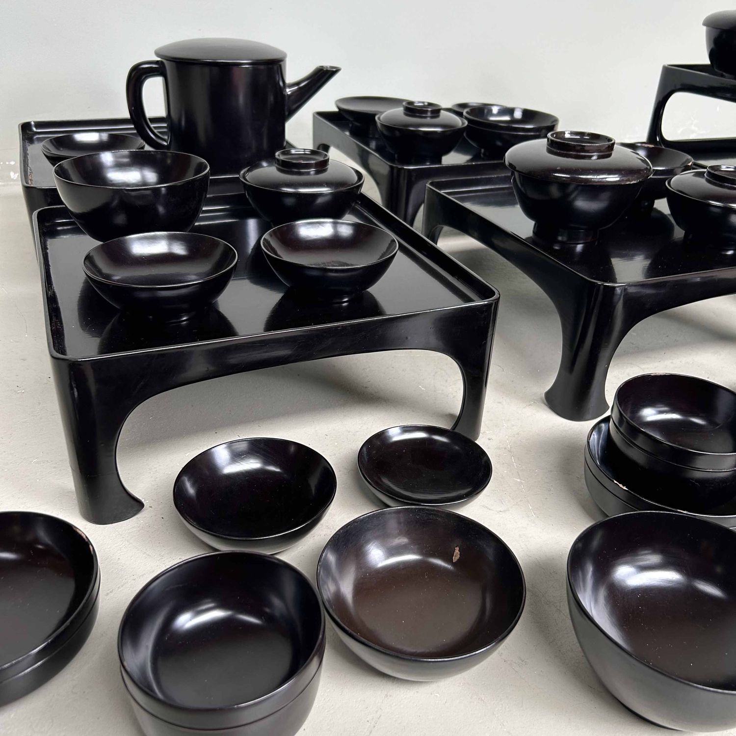 Antieke Ceremoniële Set Traditioneel Lakwerk, Meiji-periode, Japan.