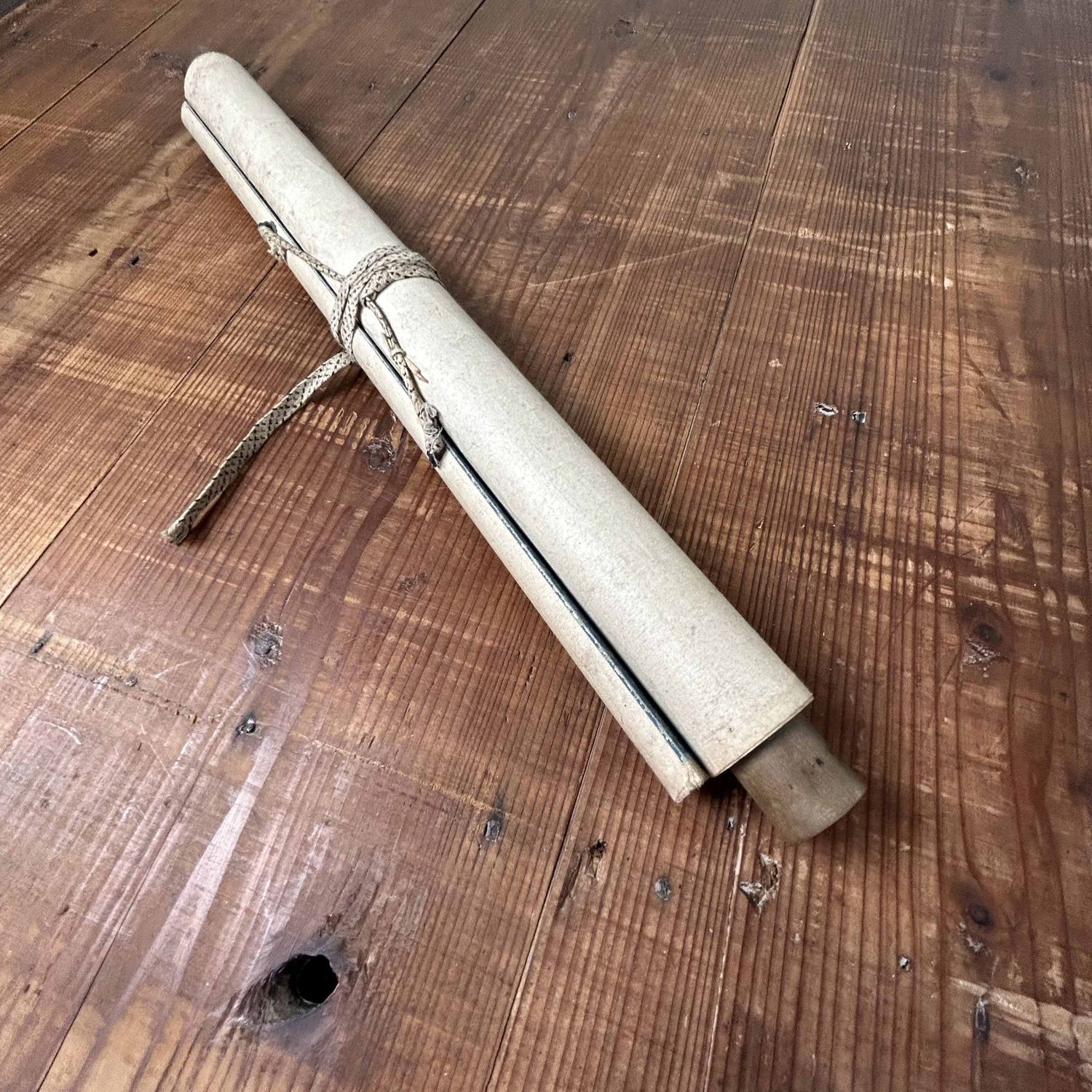 Antieke Japanse Scroll met Handgeschilderde Kalligrafie, Meiji-periode.