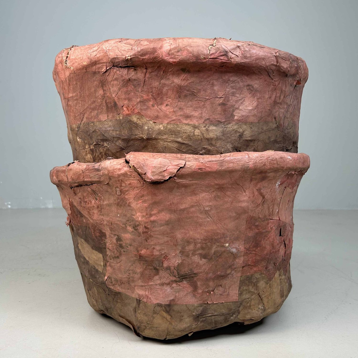 Set Antieke Bamboe Manden met Washi Papier, Meiji-periode, Japan.