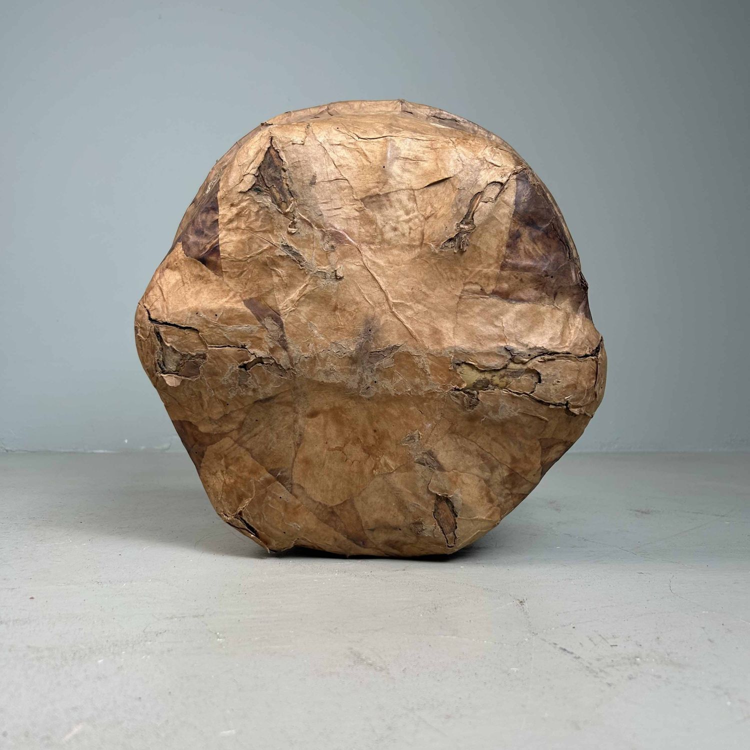 Set Antieke Bamboe Manden met Washi Papier, Meiji-periode, Japan.