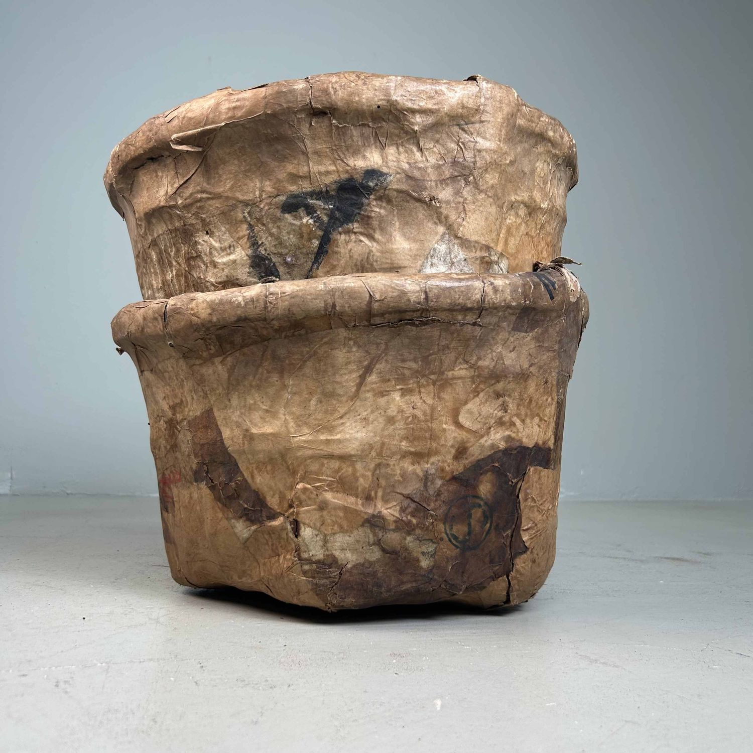 Set Antieke Bamboe Manden met Washi Papier, Meiji-periode, Japan.