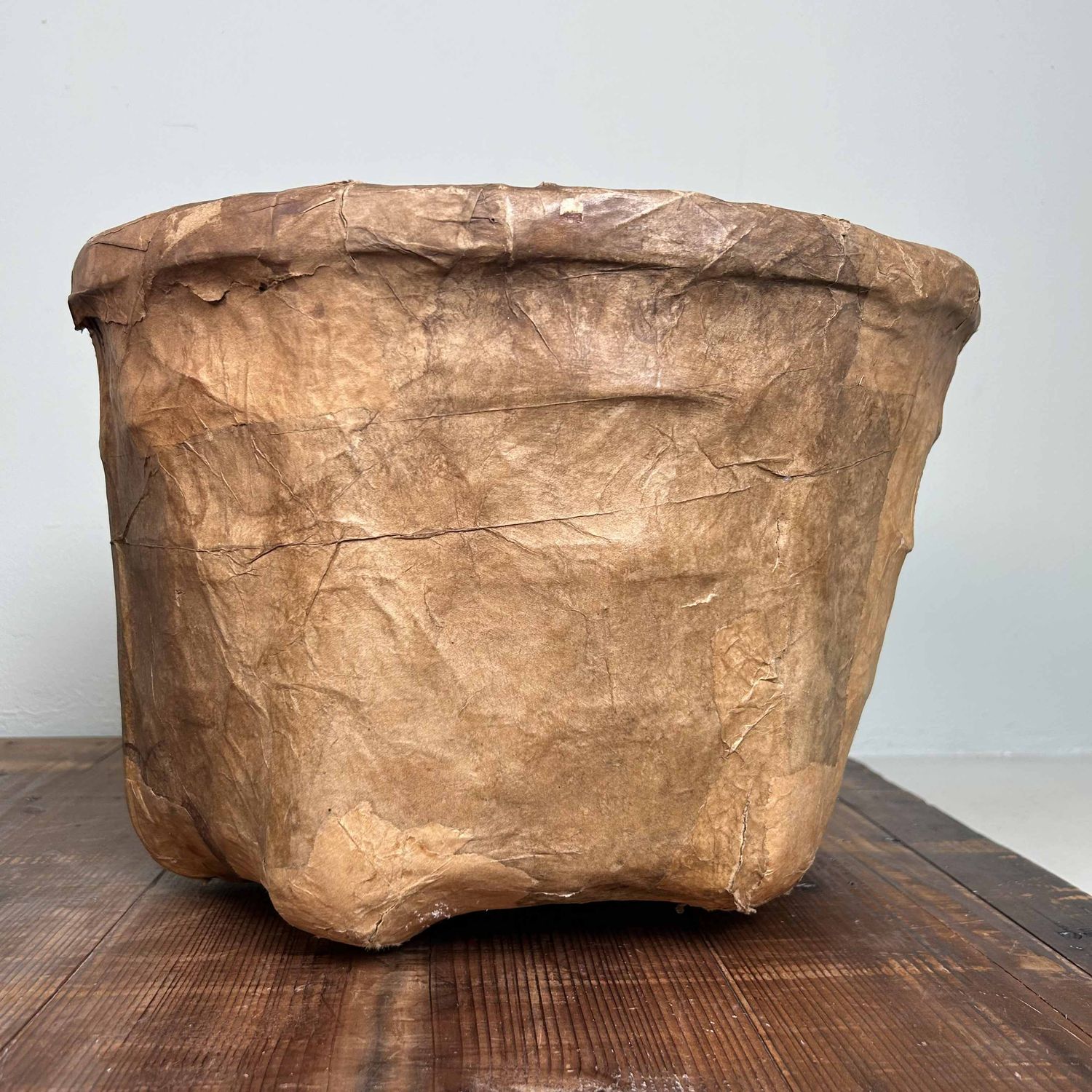 Set Antieke Bamboe Manden met Washi Papier, Meiji-periode, Japan.