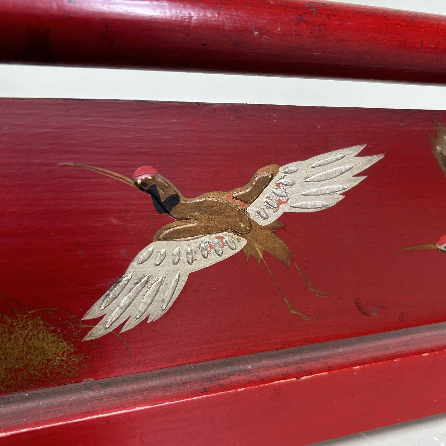 Antieke Japanse Lacquer 'Kraanvogel' Kimono Hanger Stand (Ikō), Meiji.