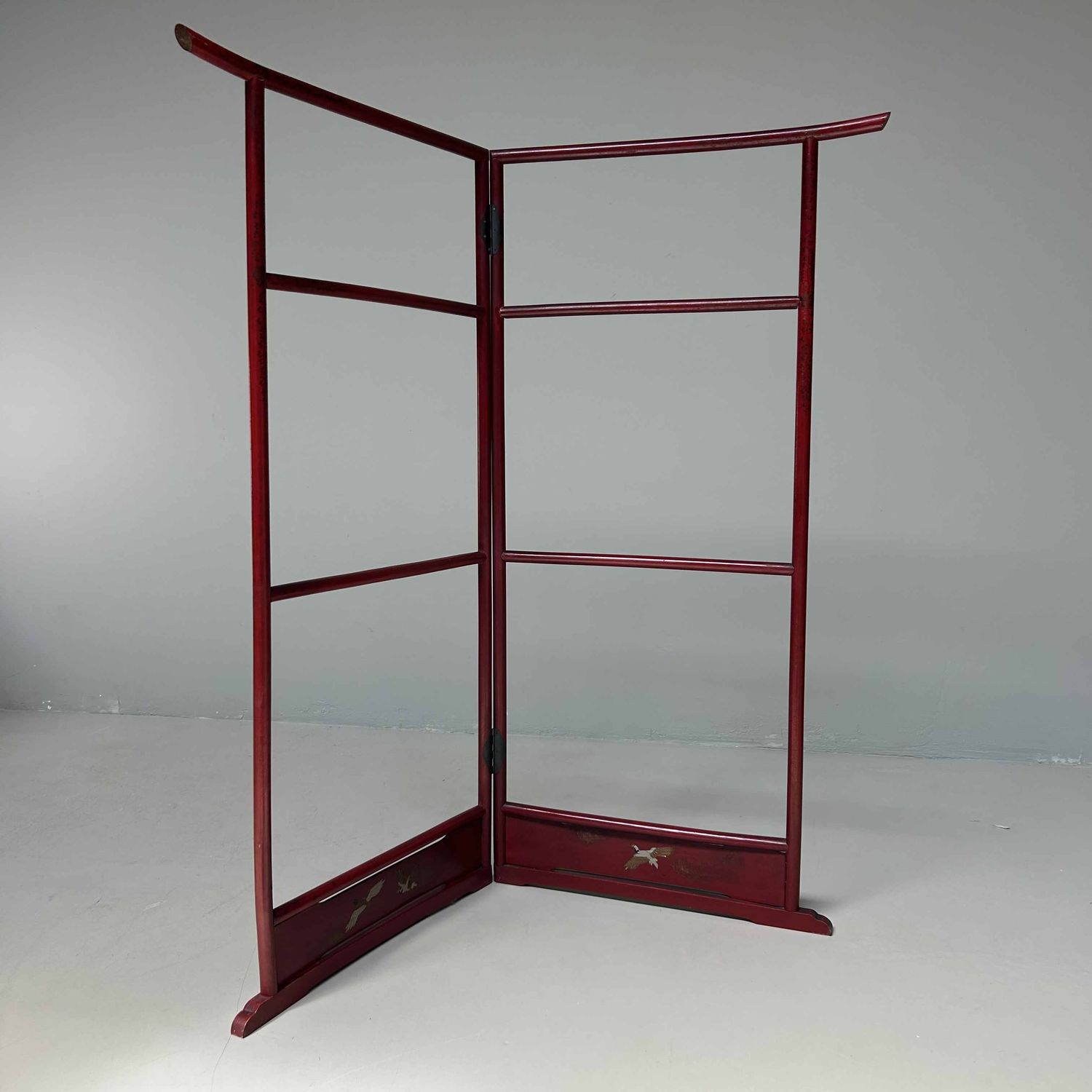 Antieke Japanse Lacquer 'Kraanvogel' Kimono Hanger Stand (Ikō), Meiji.